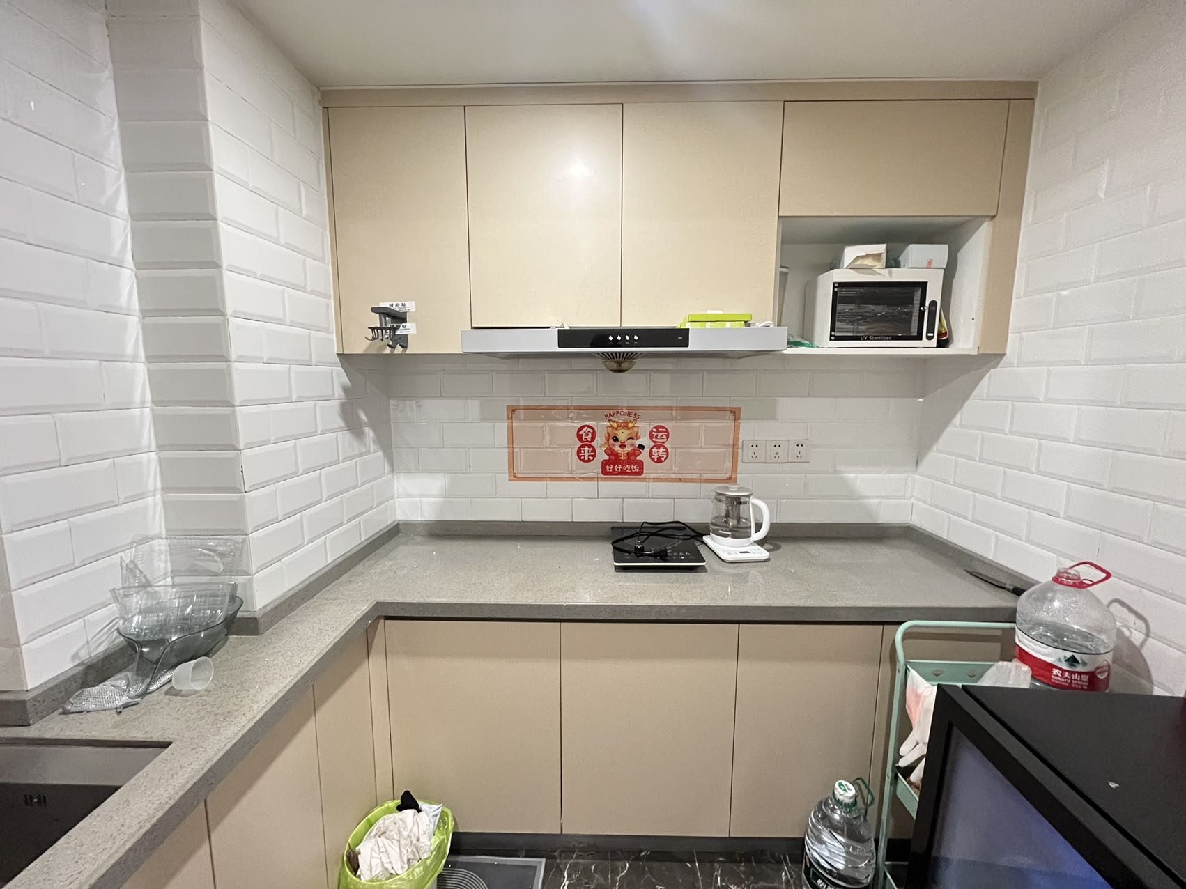 海航豪庭南苑  1室1厅1卫    2800.0元/月室内图