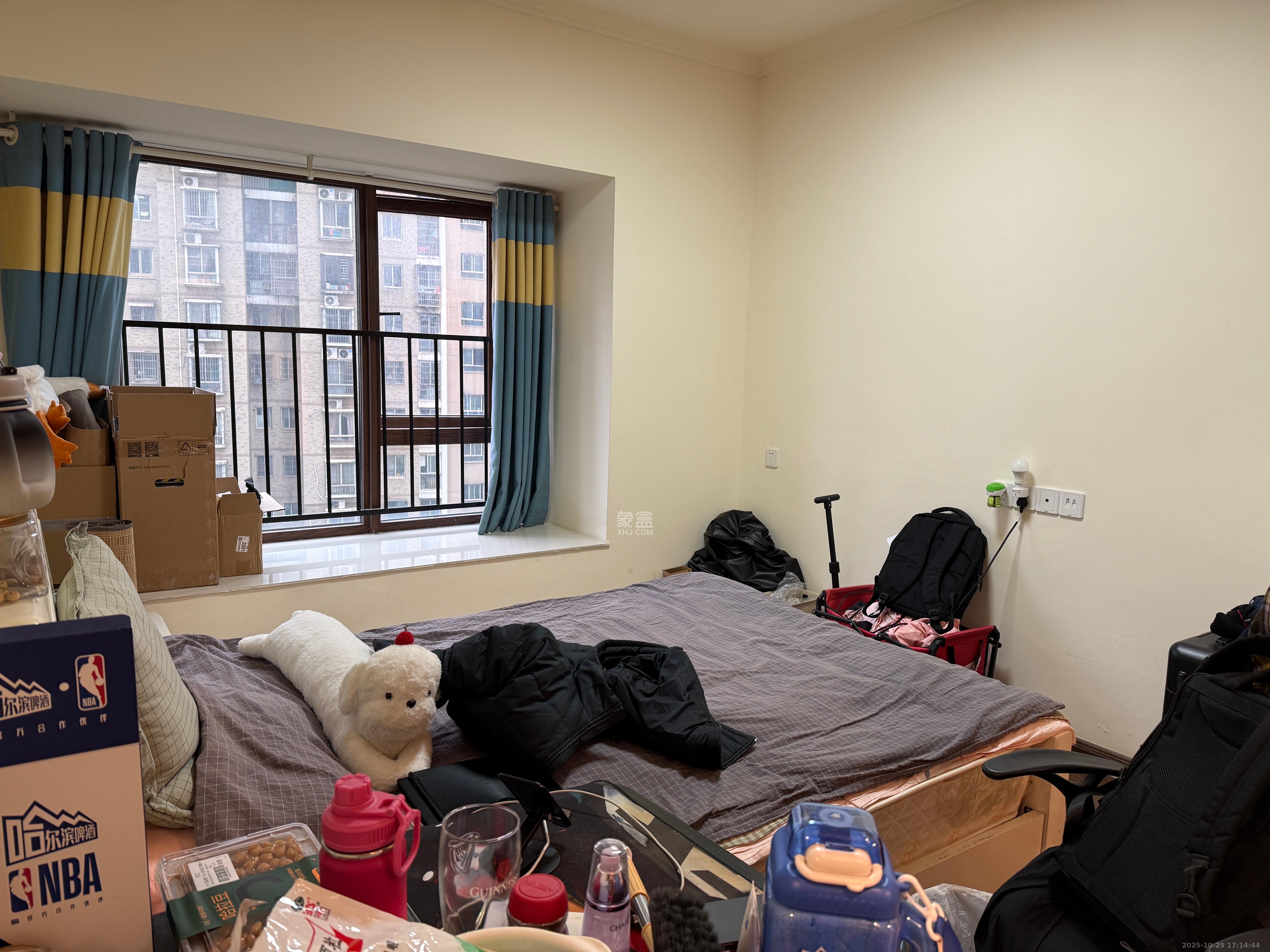 碧桂园中央花园  3室2厅1卫    2500.0元/月 碧桂园中央花园  3室2厅1卫    2500.0元/月室内图