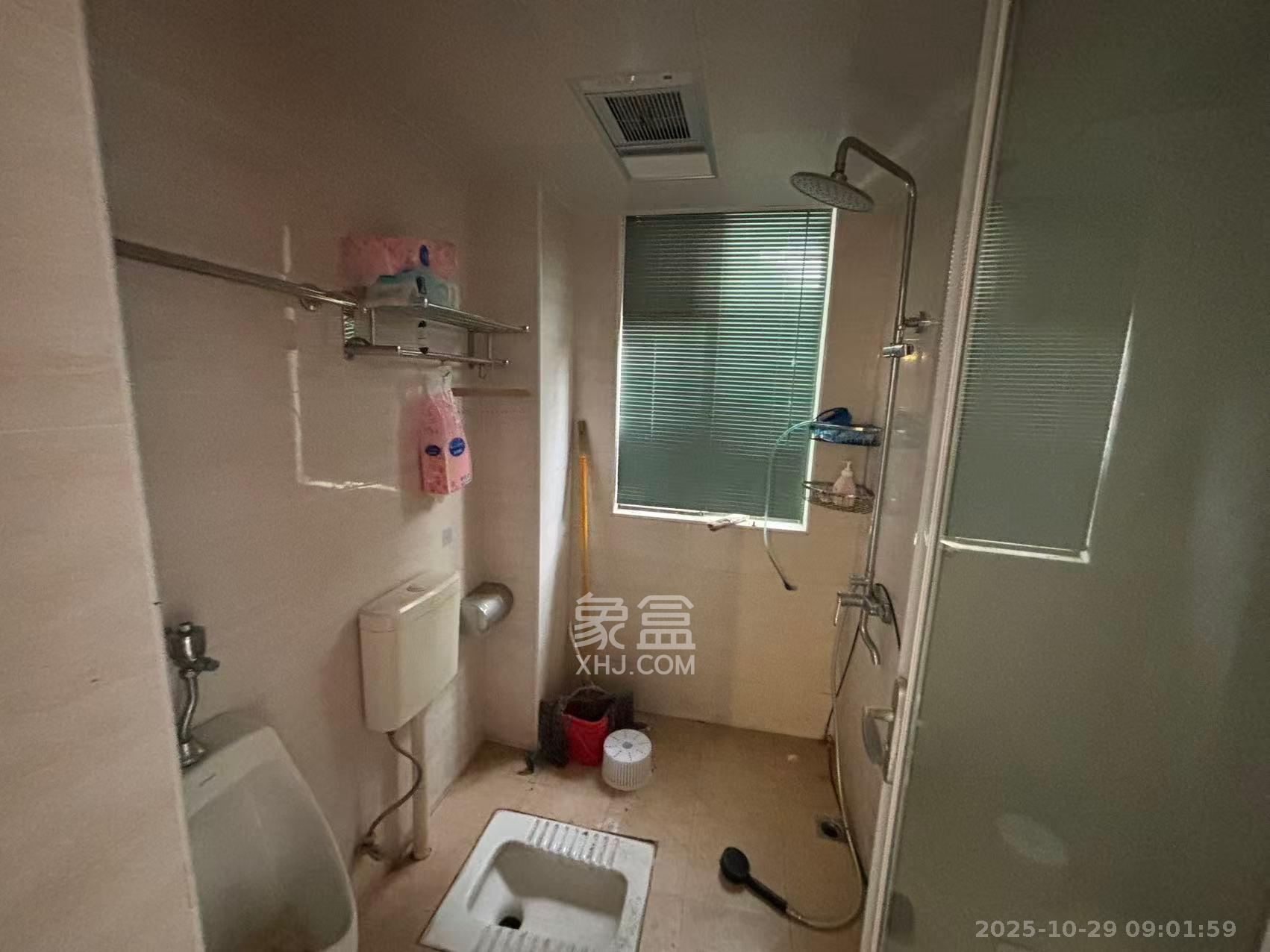 卓越蔚蓝城邦  3室2厅1卫    2000.0元/月 卓越蔚蓝城邦  3室2厅1卫    2000.0元/月室内图