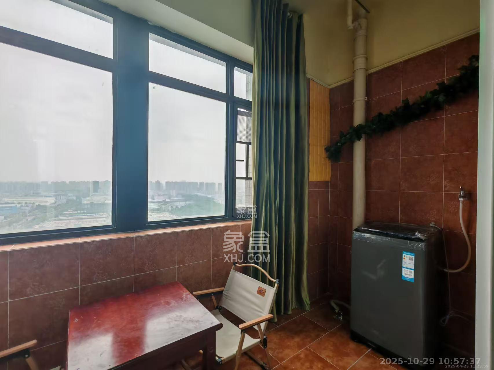 天元涉外景园B区  1室1厅1卫    1200.0元/月室内图