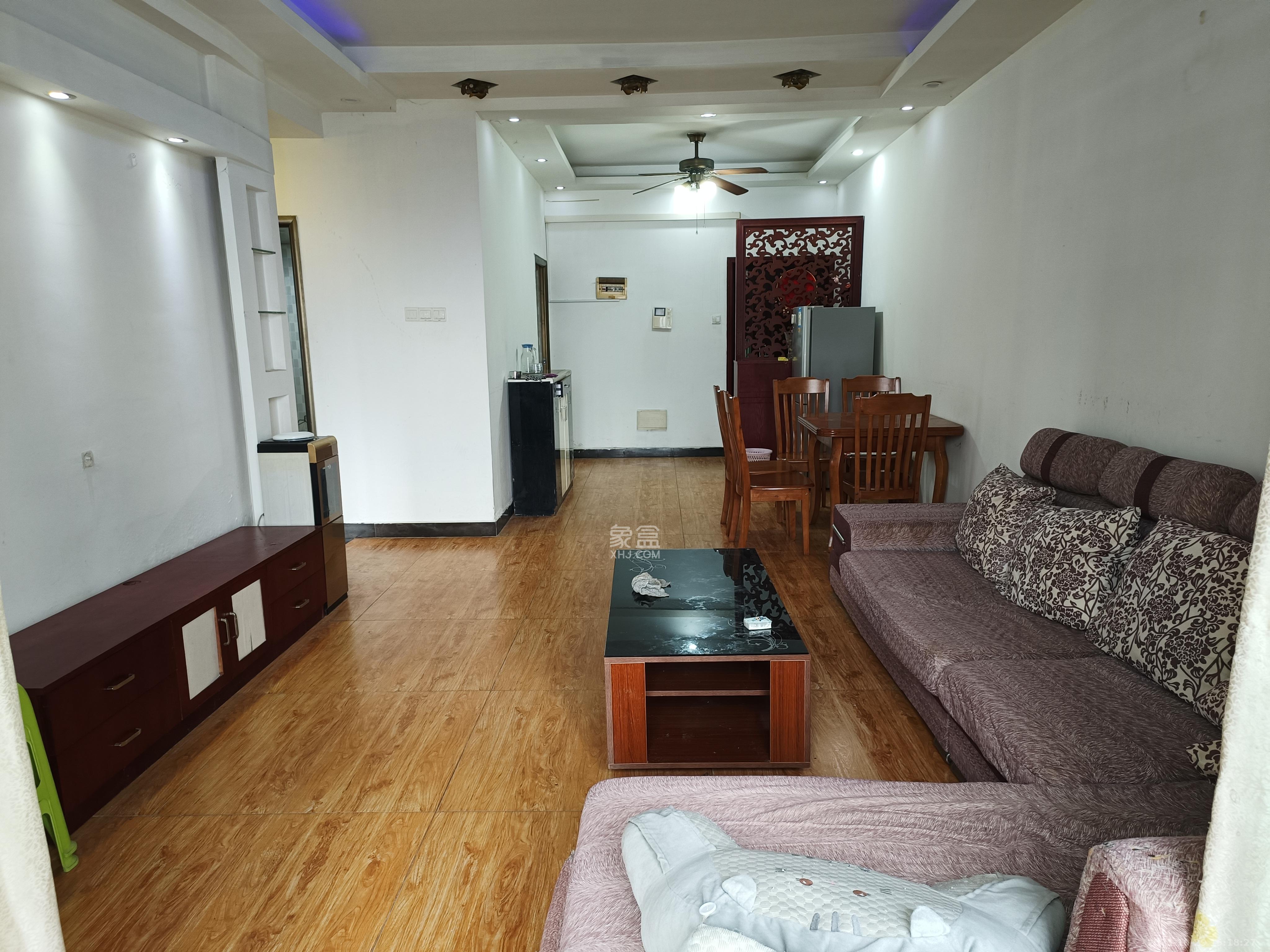 茂华国际湘  2室2厅1卫    2300.0元/月室内图