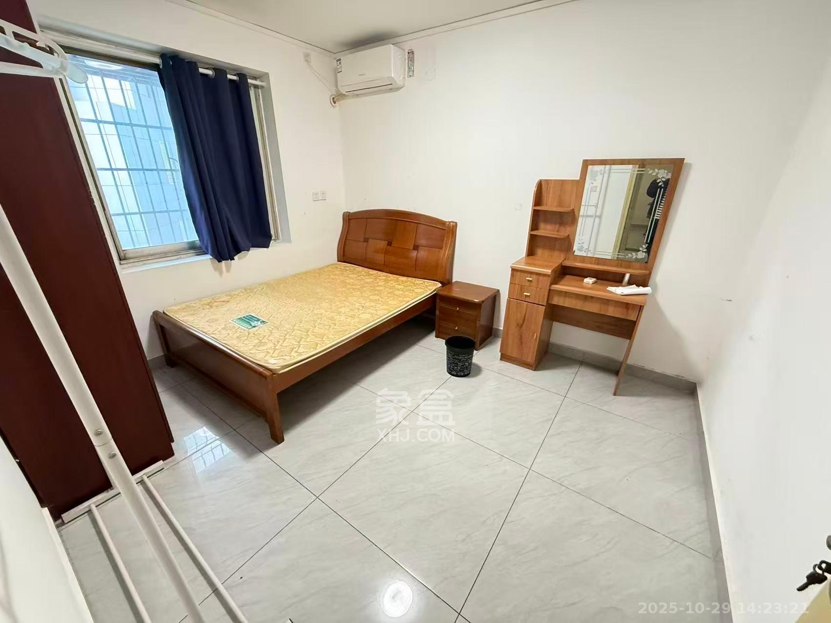 上城金都  1室1厅1卫    1600.0元/月 上城金都  1室1厅1卫    1600.0元/月室内图