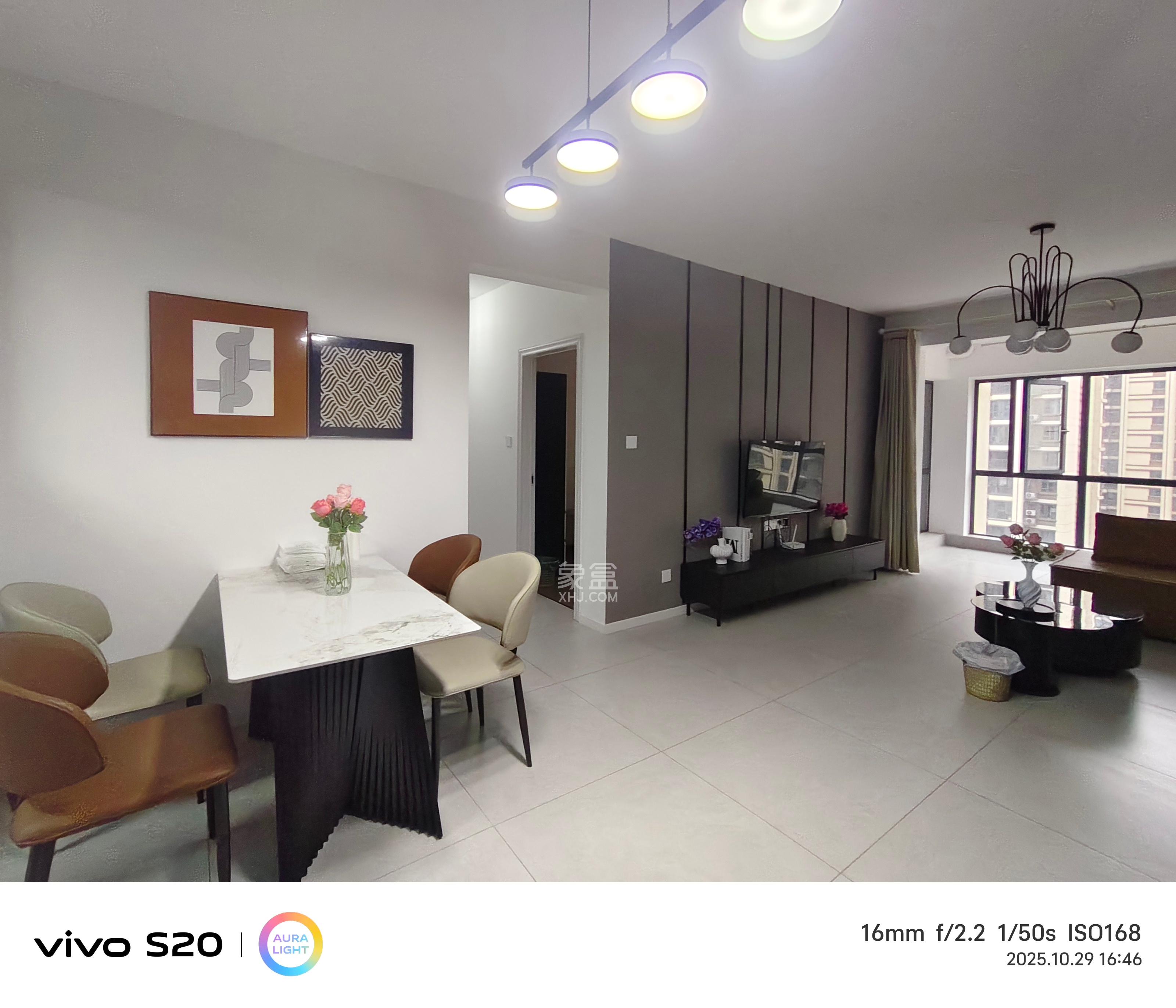 荣盛城 4室2厅2卫 3200.0元/月 荣盛城 4室2厅2卫 3200.0元/月室内图