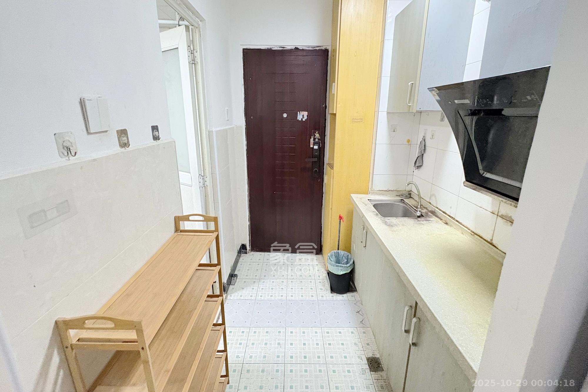 湘聚大厦  1室0厅1卫    21.8万 湘聚大厦  1室0厅1卫    21.8万厨房