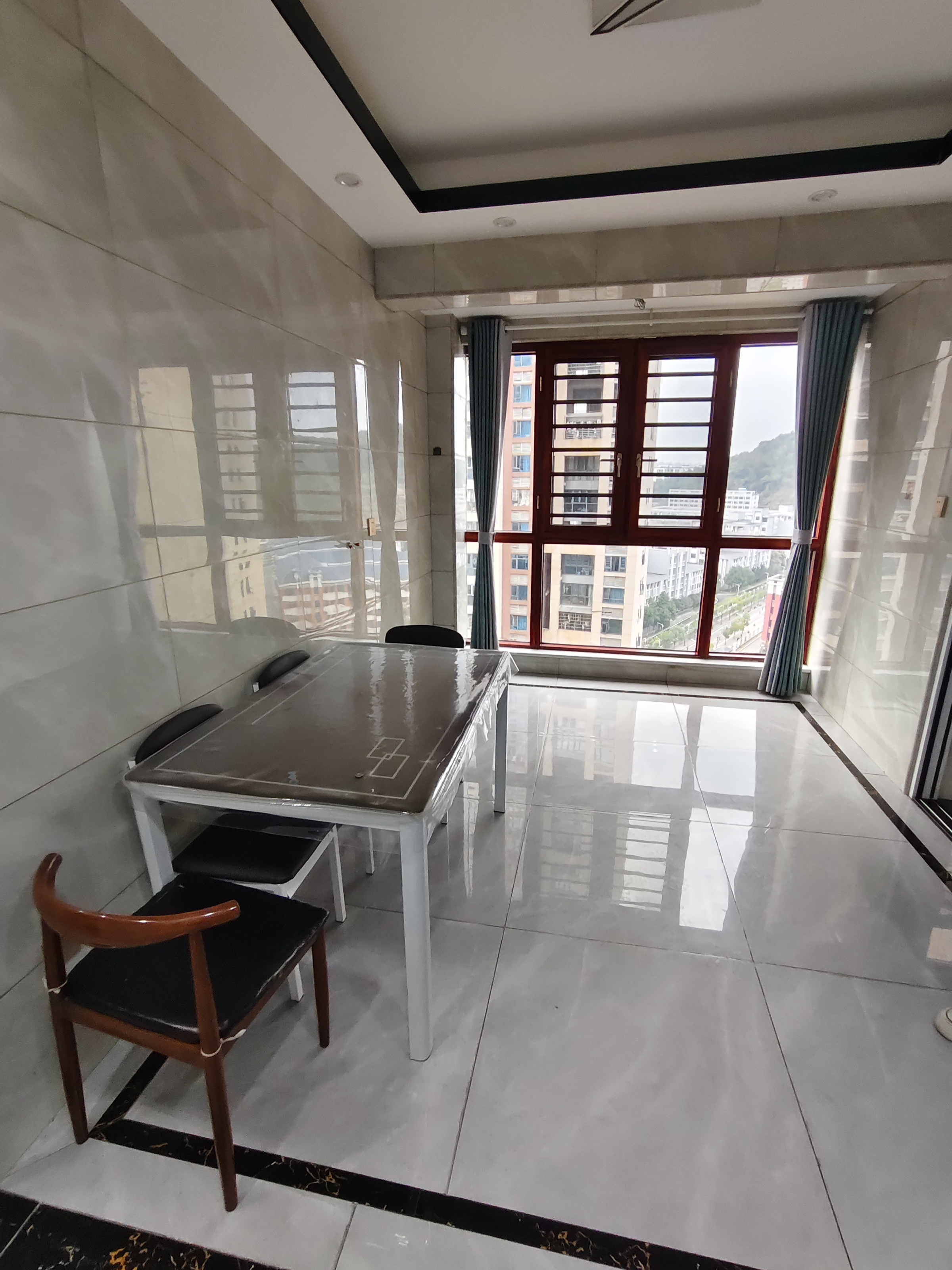 百弘学府城  3室2厅2卫    1680.0元/月室内图