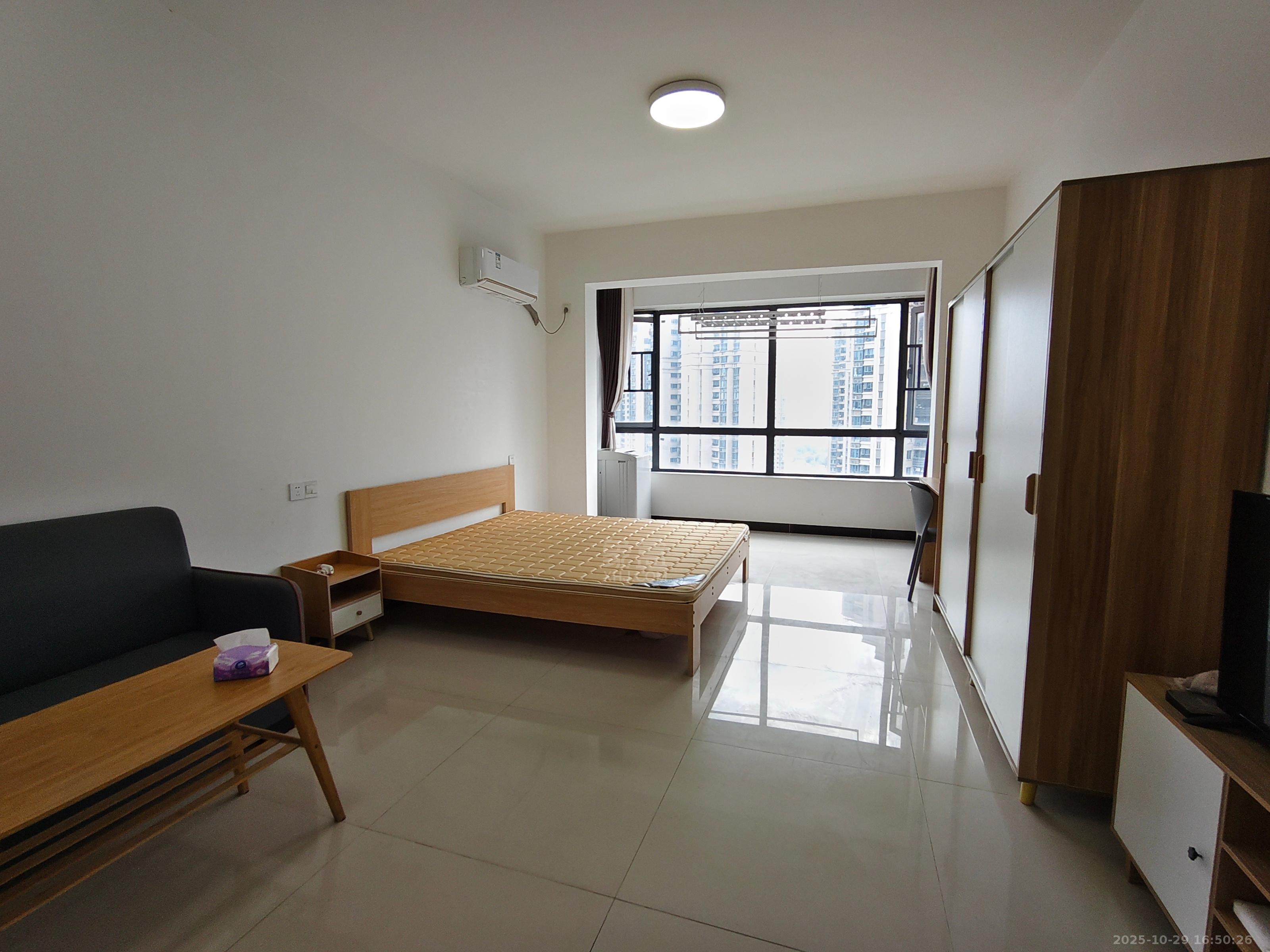 水木阳光里  1室1厅1卫    1350.0元/月室内图