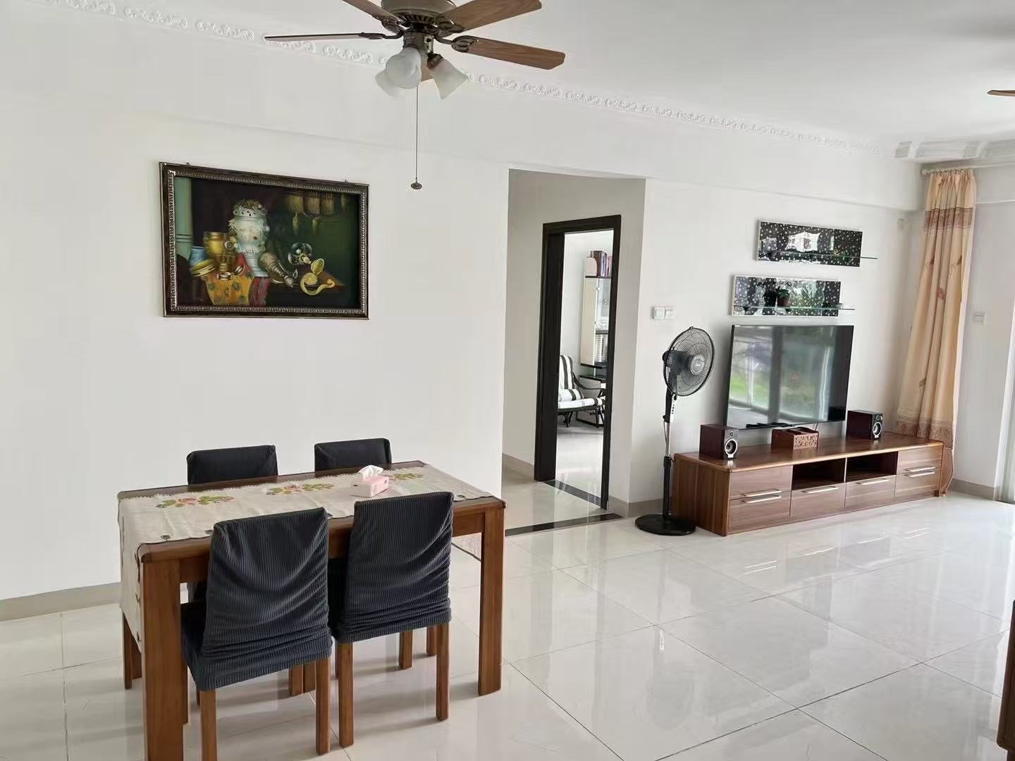 滨海茗苑 3室2厅2卫 2600.0元/月 滨海茗苑 3室2厅2卫 2600.0元/月室内图