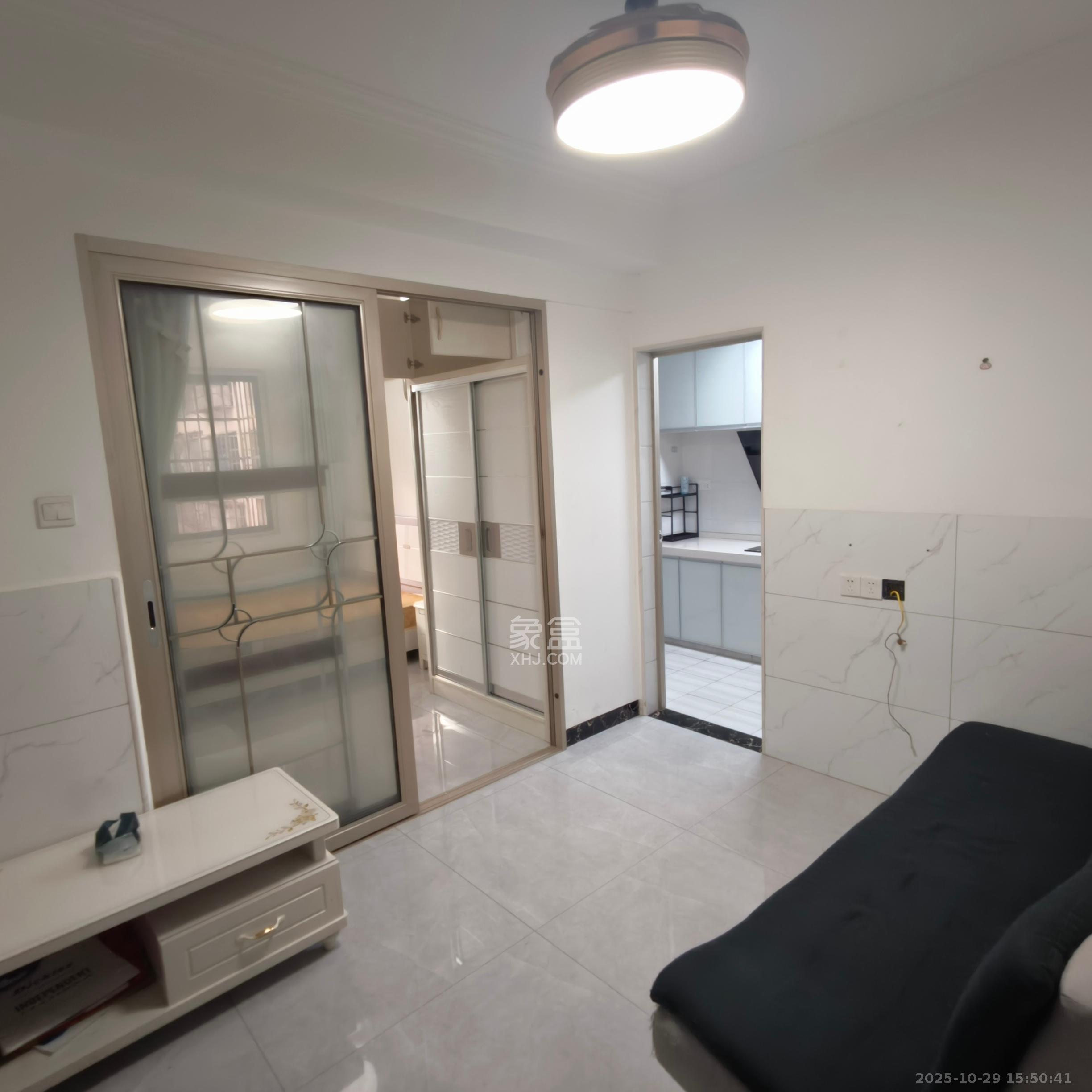 桥头家苑一期 1室1厅0卫 1100.0元/月 桥头家苑一期 1室1厅0卫 1100.0元/月室内图