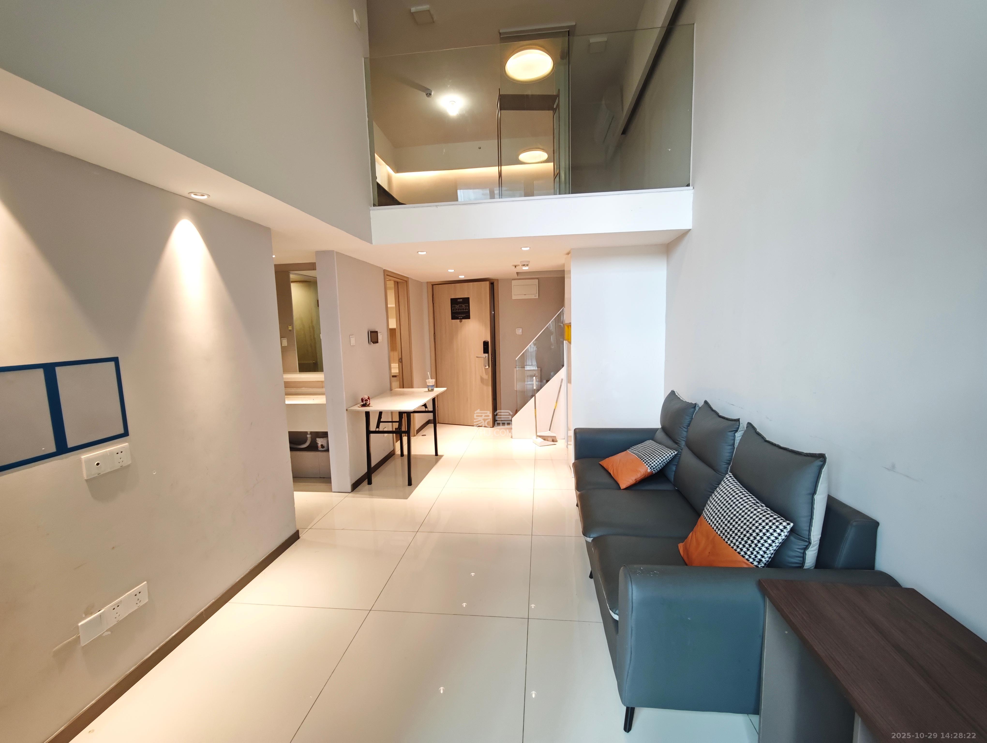 时代年华  3室2厅2卫    1500.0元/月 时代年华  3室2厅2卫    1500.0元/月室内图