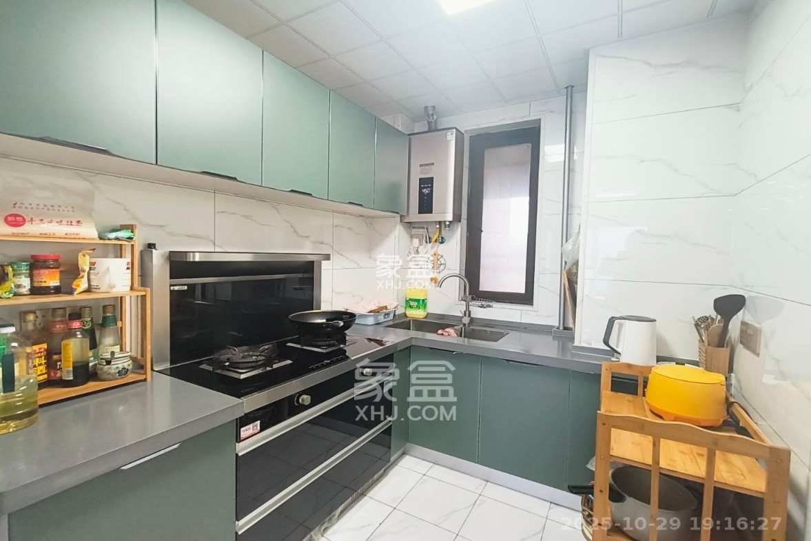 卓越蔚蓝城邦  3室2厅1卫    2700.0元/月 卓越蔚蓝城邦  3室2厅1卫    2700.0元/月室内图