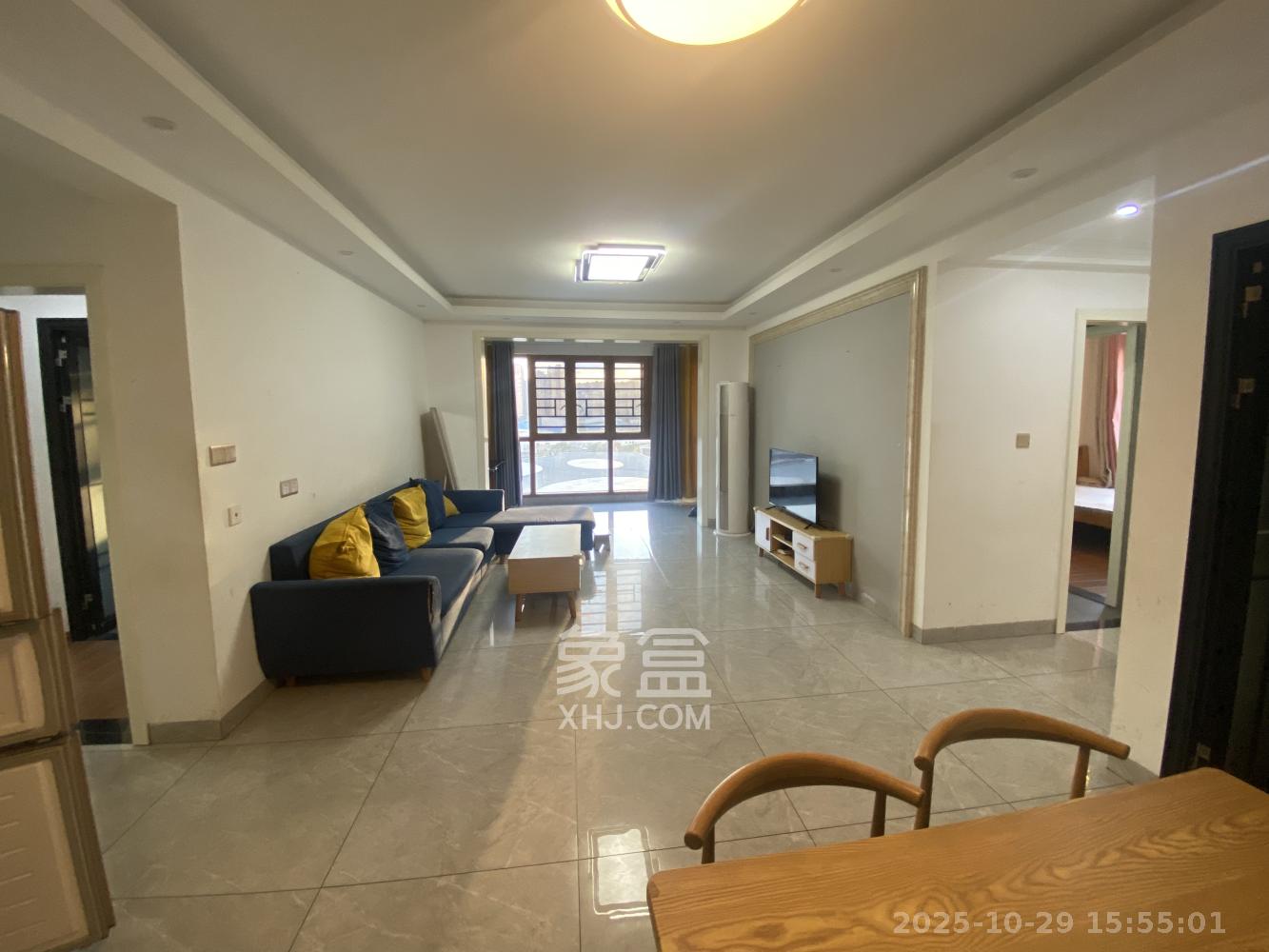 明发阅江悦府  5室2厅2卫    2650.0元/月室内图