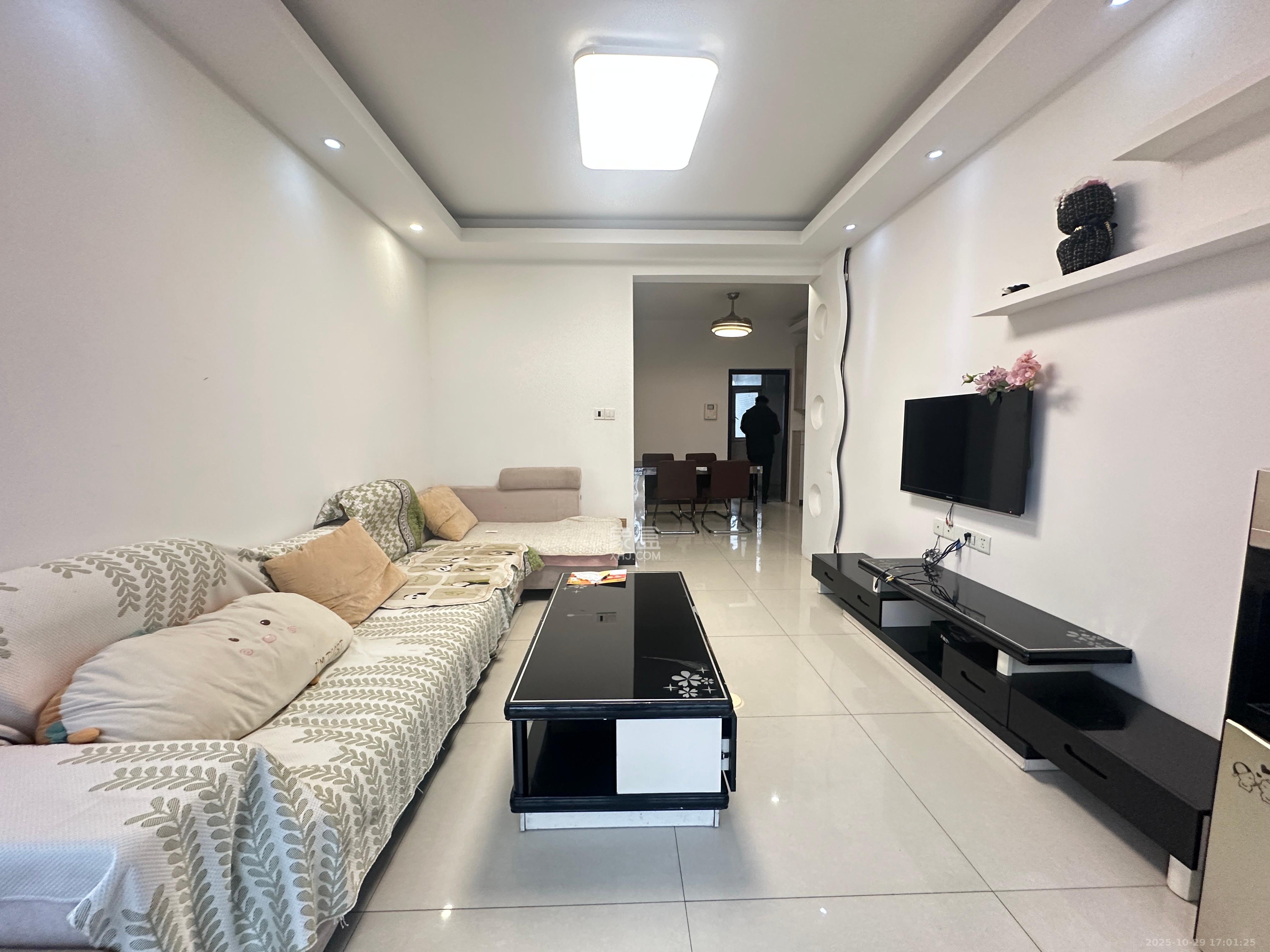 鹏基诺亚山林 2室1厅1卫 1780.0元/月 鹏基诺亚山林 2室1厅1卫 1780.0元/月室内图