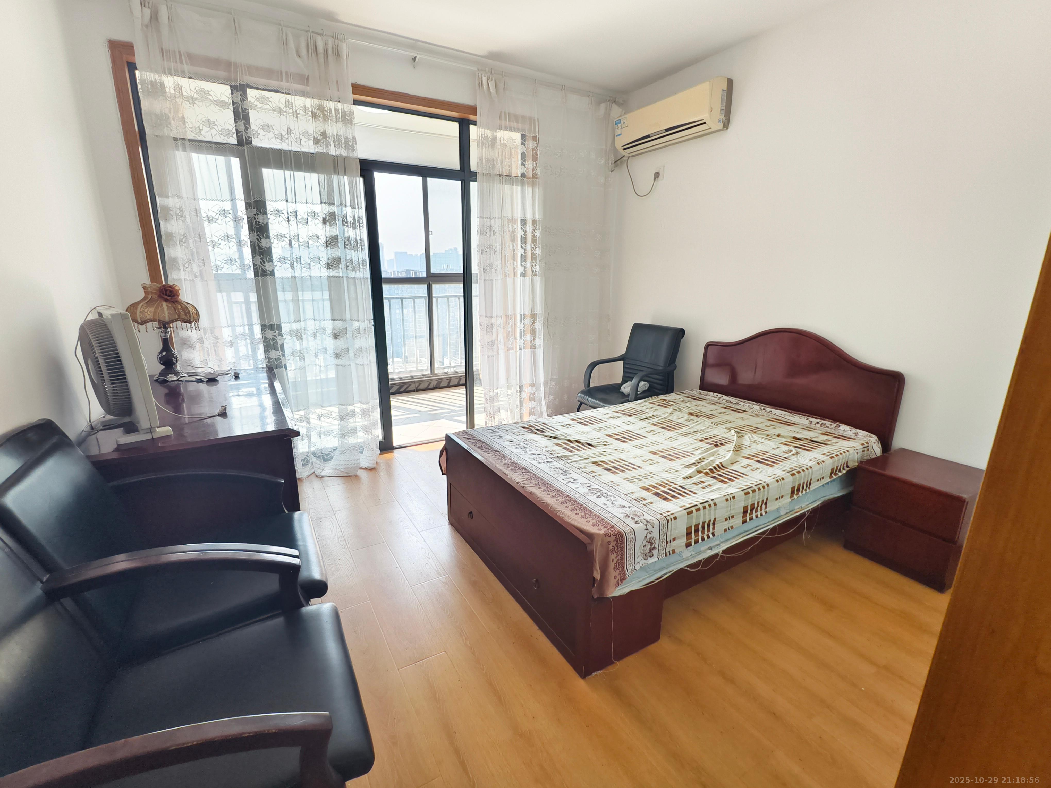 财富时代(高桥中江置业财富) 1室1厅1卫 3800.0元/月 财富时代(高桥中江置业财富) 1室1厅1卫 3800.0元/月室内图