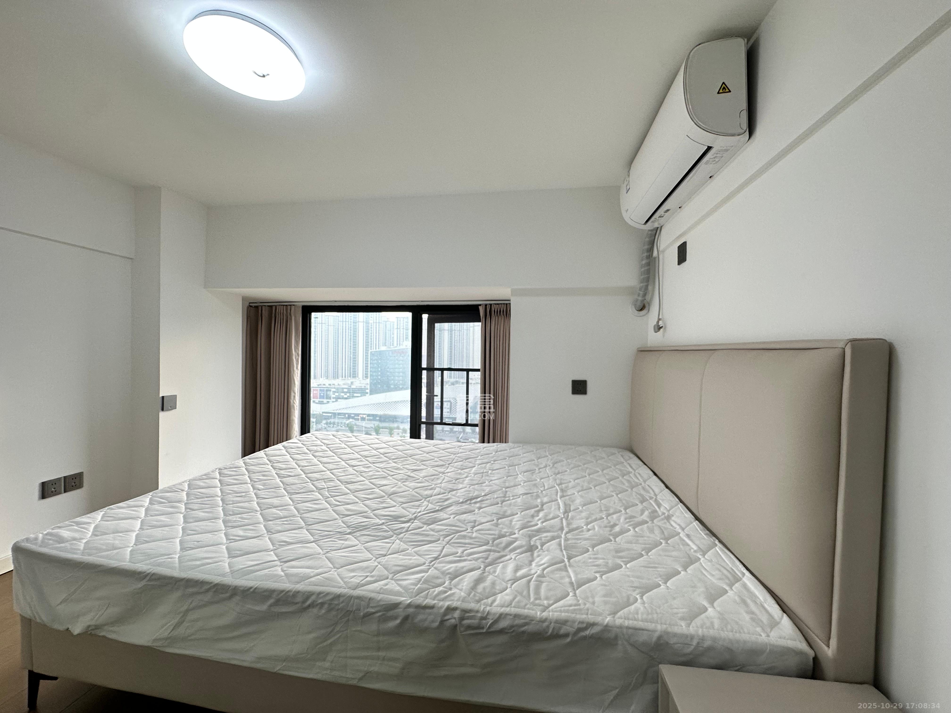 越秀湘江星汇城一期  1室1厅1卫    1680.0元/月室内图