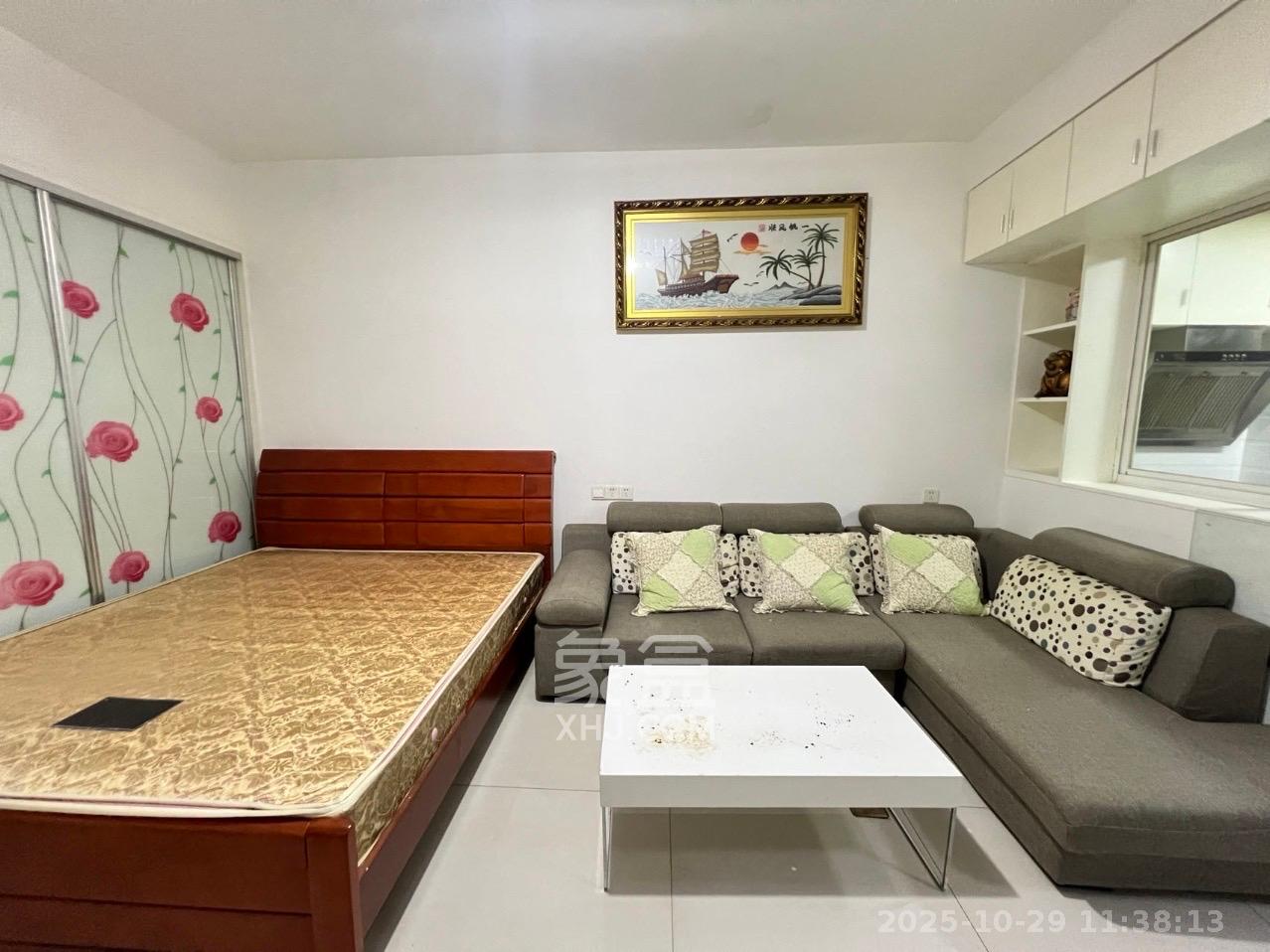 汇达国际公馆（汇达大厦）  1室0厅1卫    1300.0元/月