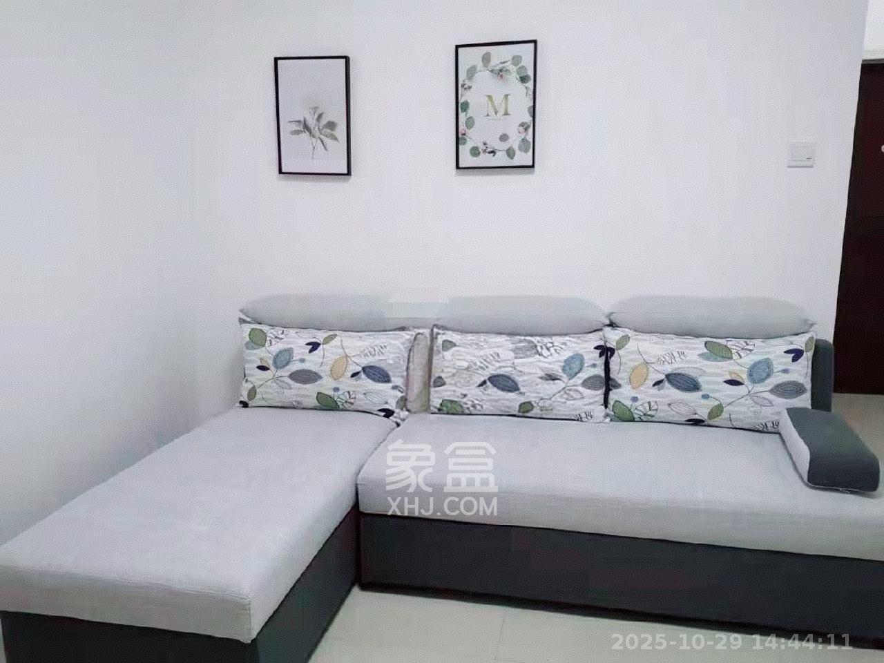 世纪桃花苑  1室1厅1卫    1500.0元/月 世纪桃花苑  1室1厅1卫    1500.0元/月