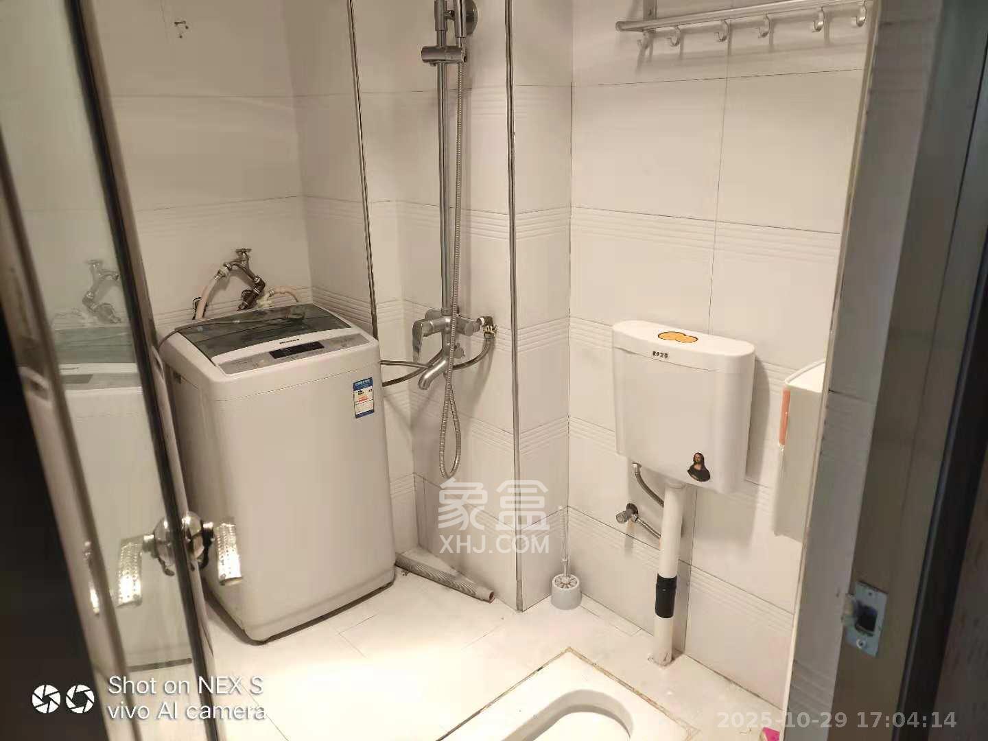 铂宫  1室1厅1卫    1800.0元/月 铂宫  1室1厅1卫    1800.0元/月室内图