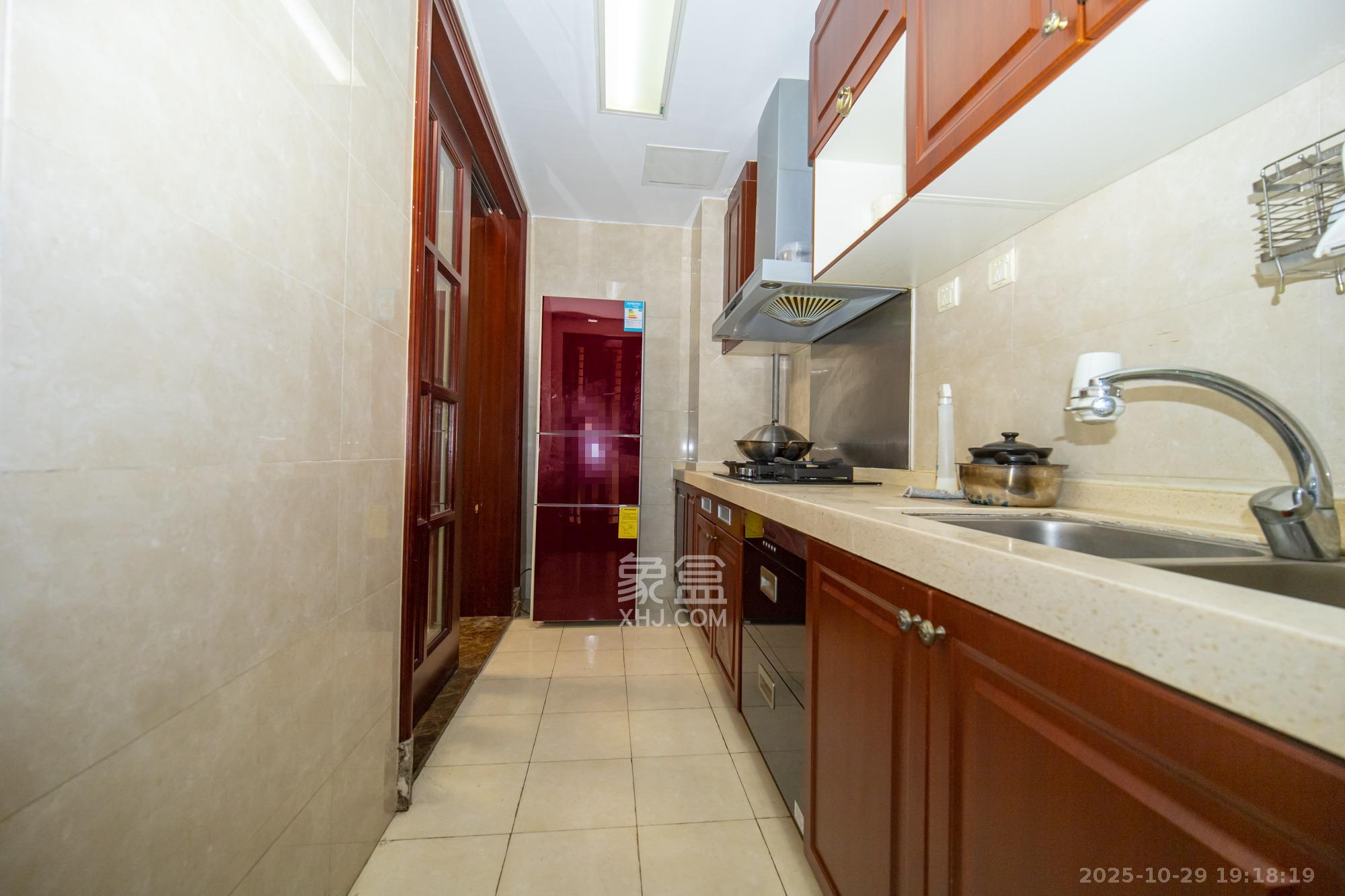 恒大雅苑 2室2厅1卫 86.0万 恒大雅苑 2室2厅1卫 86.0万厨房