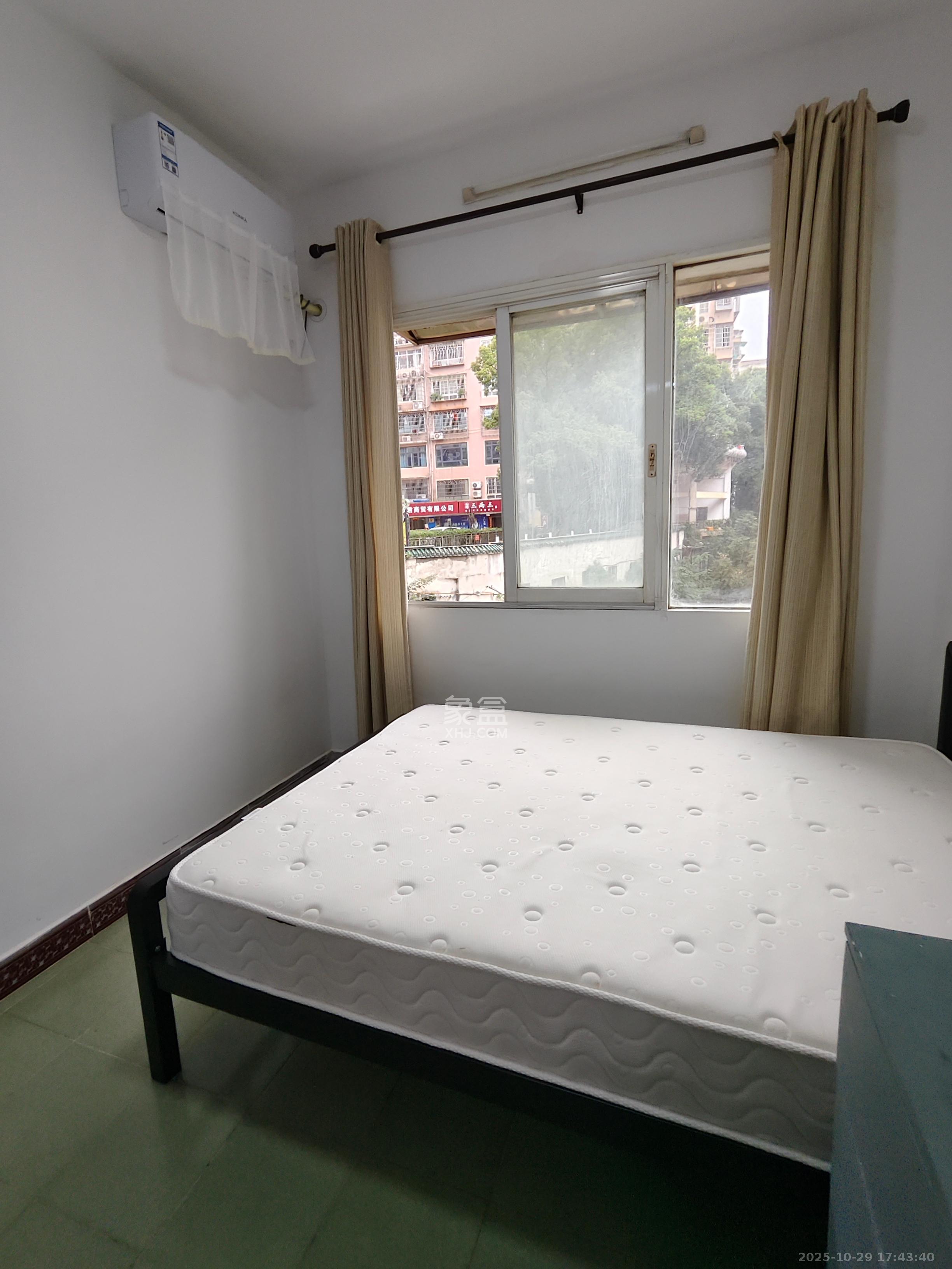 省医疗器械药品公司宿舍  4室1厅1卫    1800.0元/月室内图