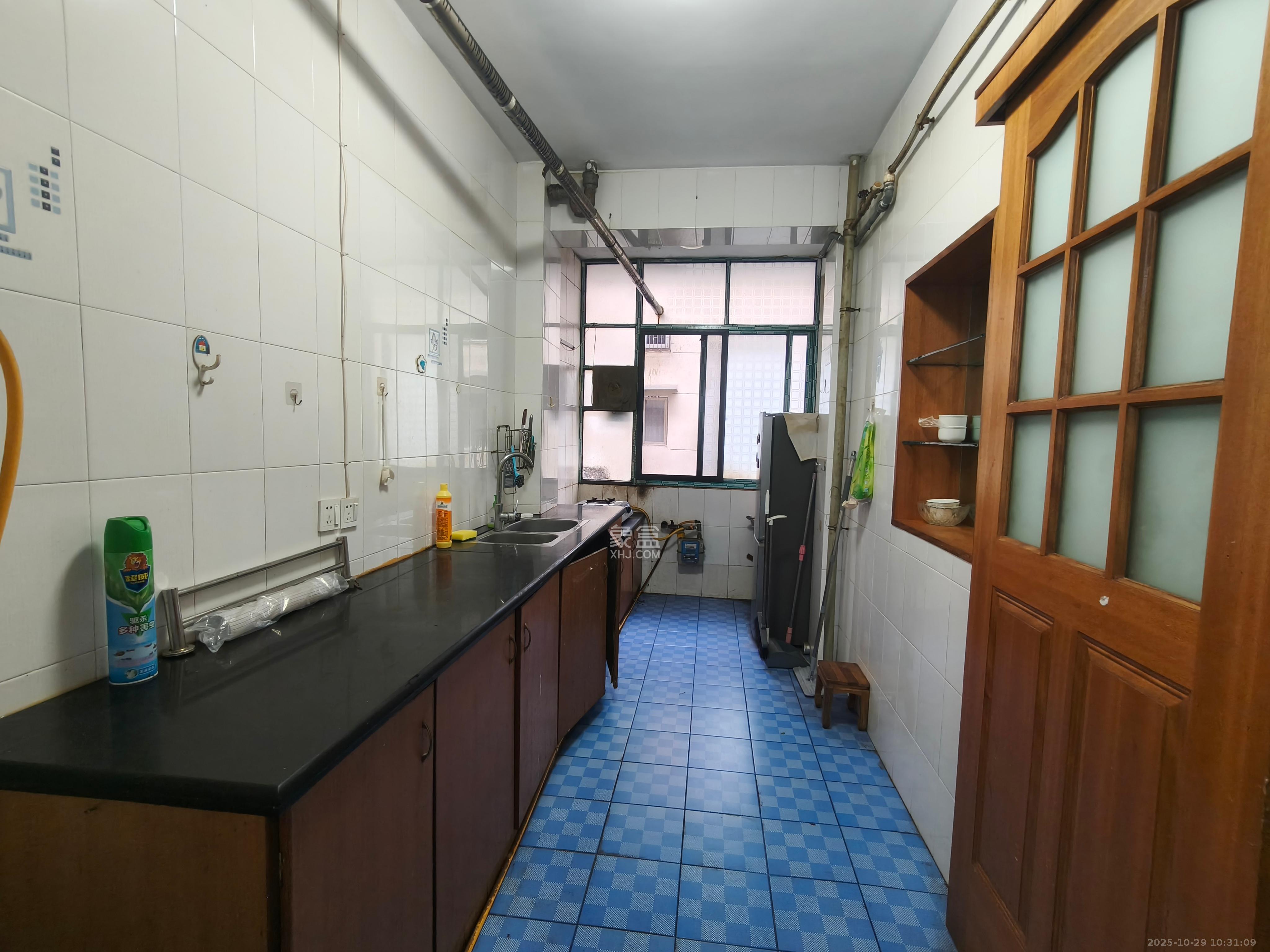 市一医院宿舍  2室1厅1卫    1900.0元/月 市一医院宿舍  2室1厅1卫    1900.0元/月室内图