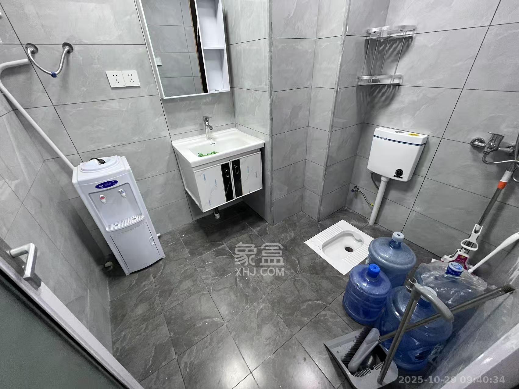 中建悦和城  1室1厅1卫    1400.0元/月室内图