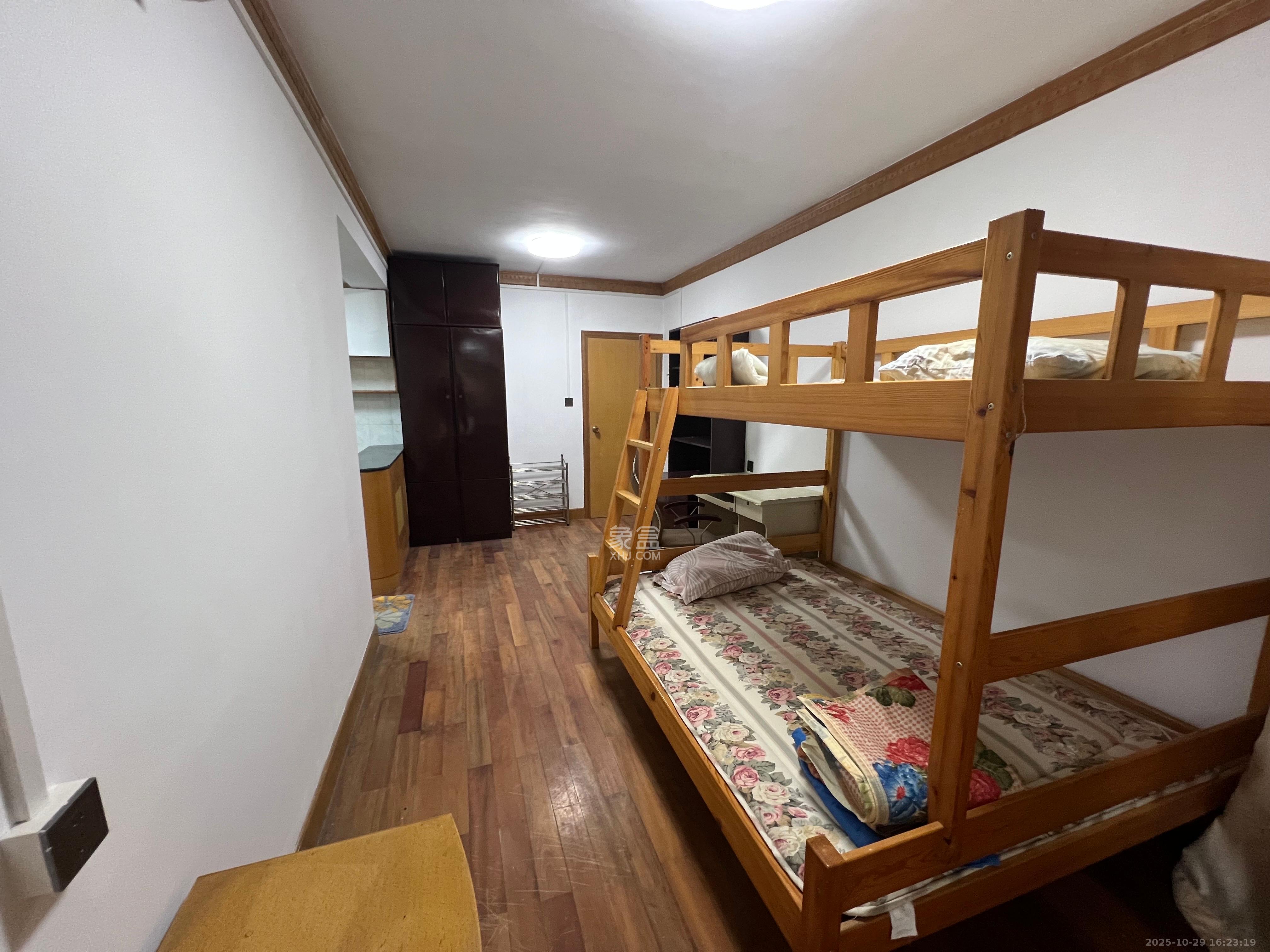 御景龙城  1室1厅1卫    1100.0元/月室内图