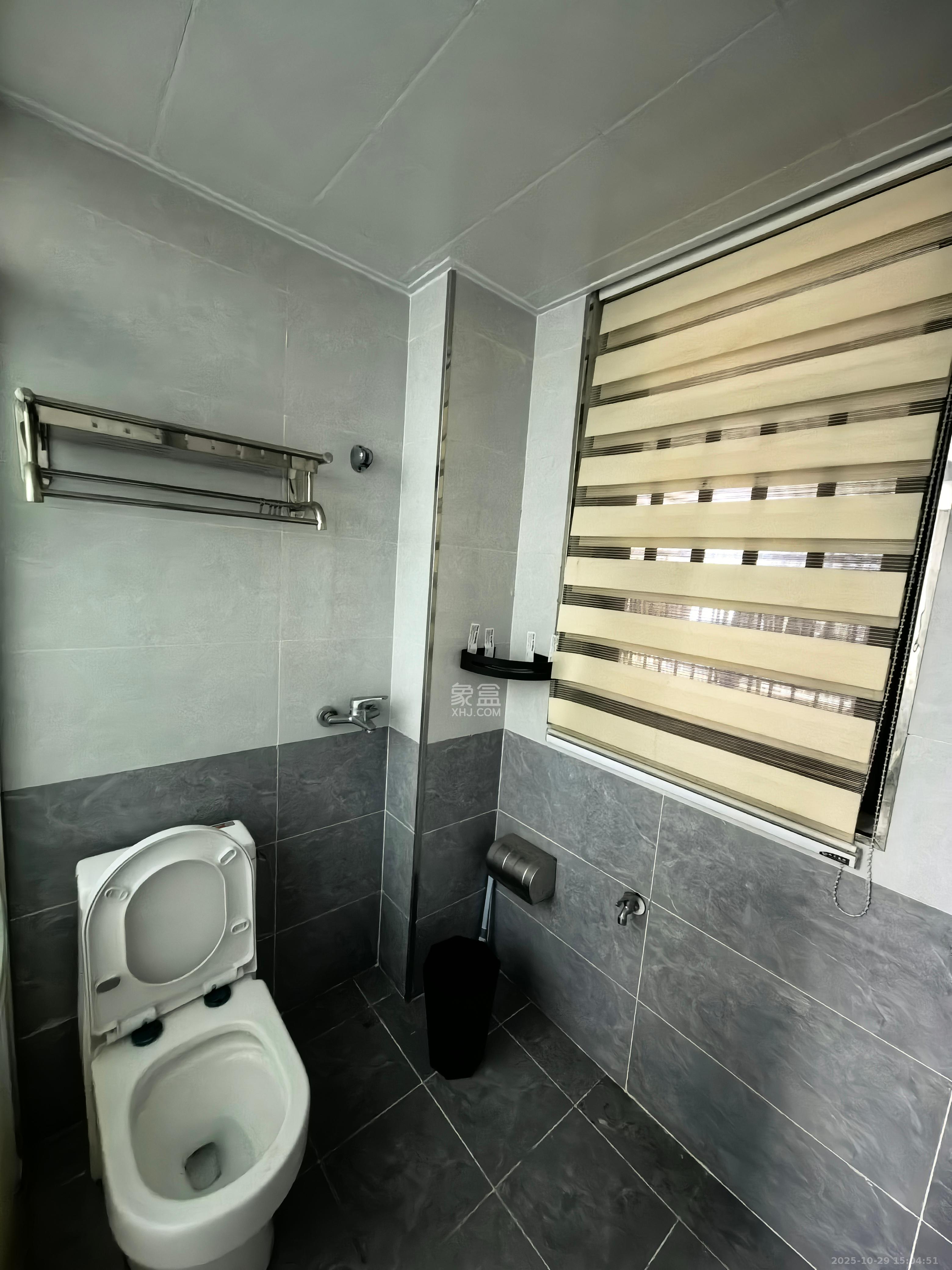 君合天玺  3室1厅2卫    3500.0元/月室内图