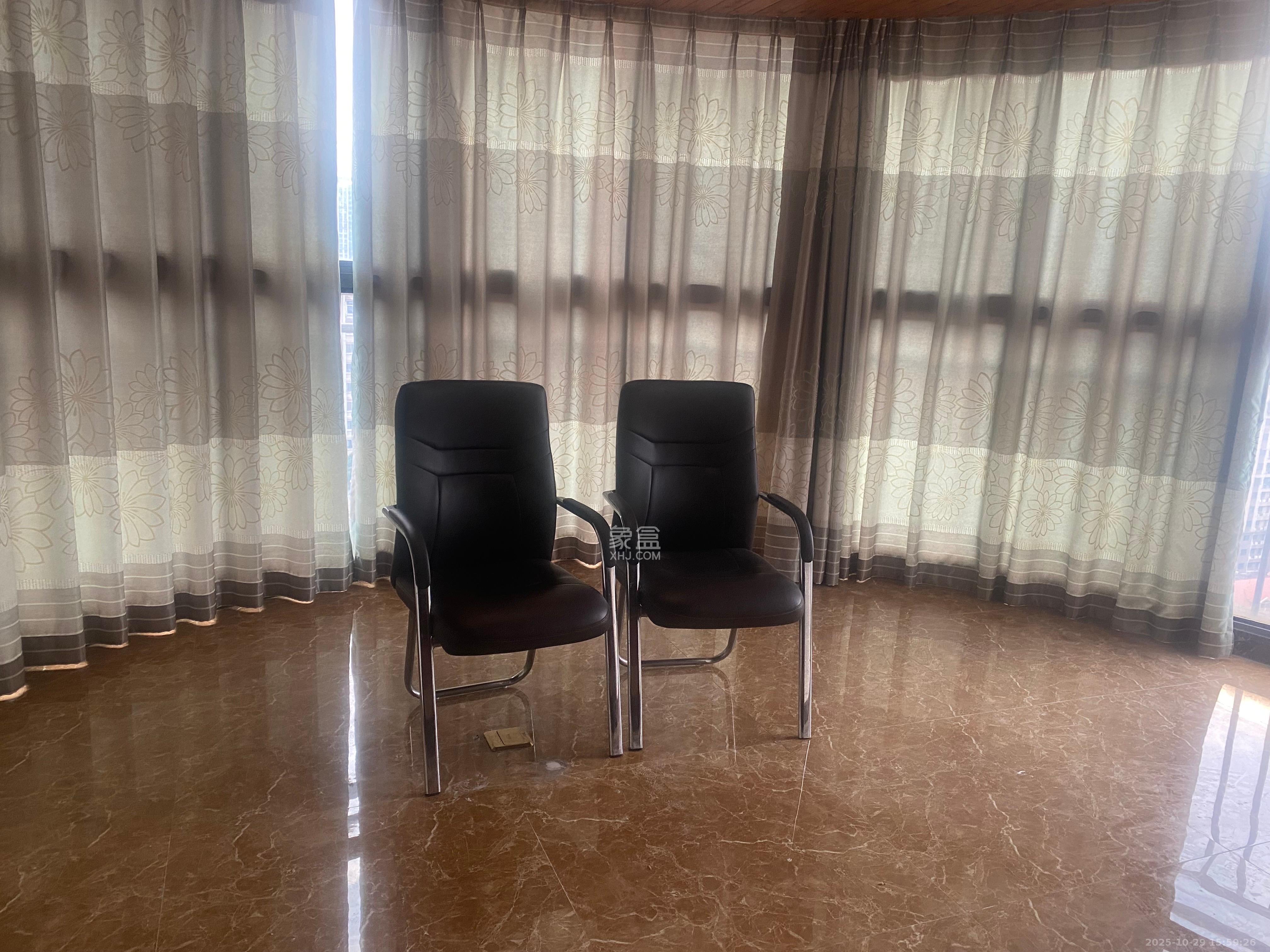 BOBO天下城(CTA财富中心) 3室2厅2卫 3000.0元/月 BOBO天下城(CTA财富中心) 3室2厅2卫 3000.0元/月室内图