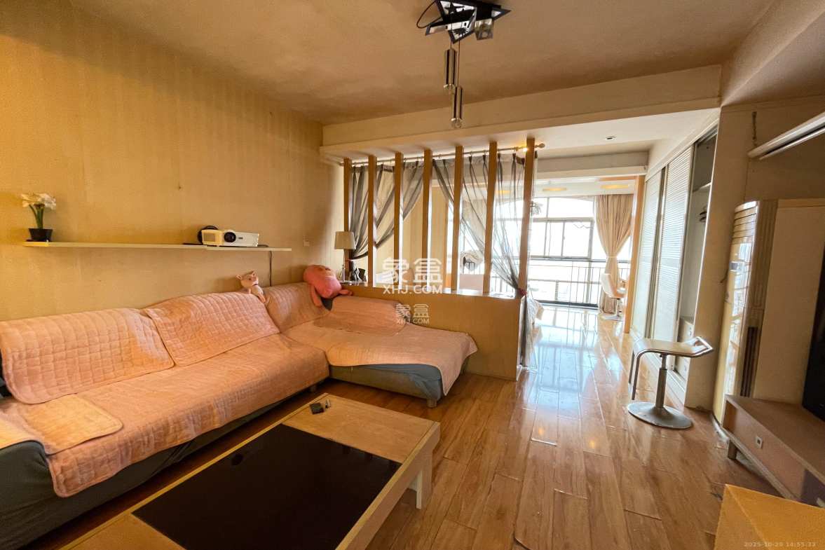 城南郡 1室1厅1卫 1500.0元/月 城南郡 1室1厅1卫 1500.0元/月室内图