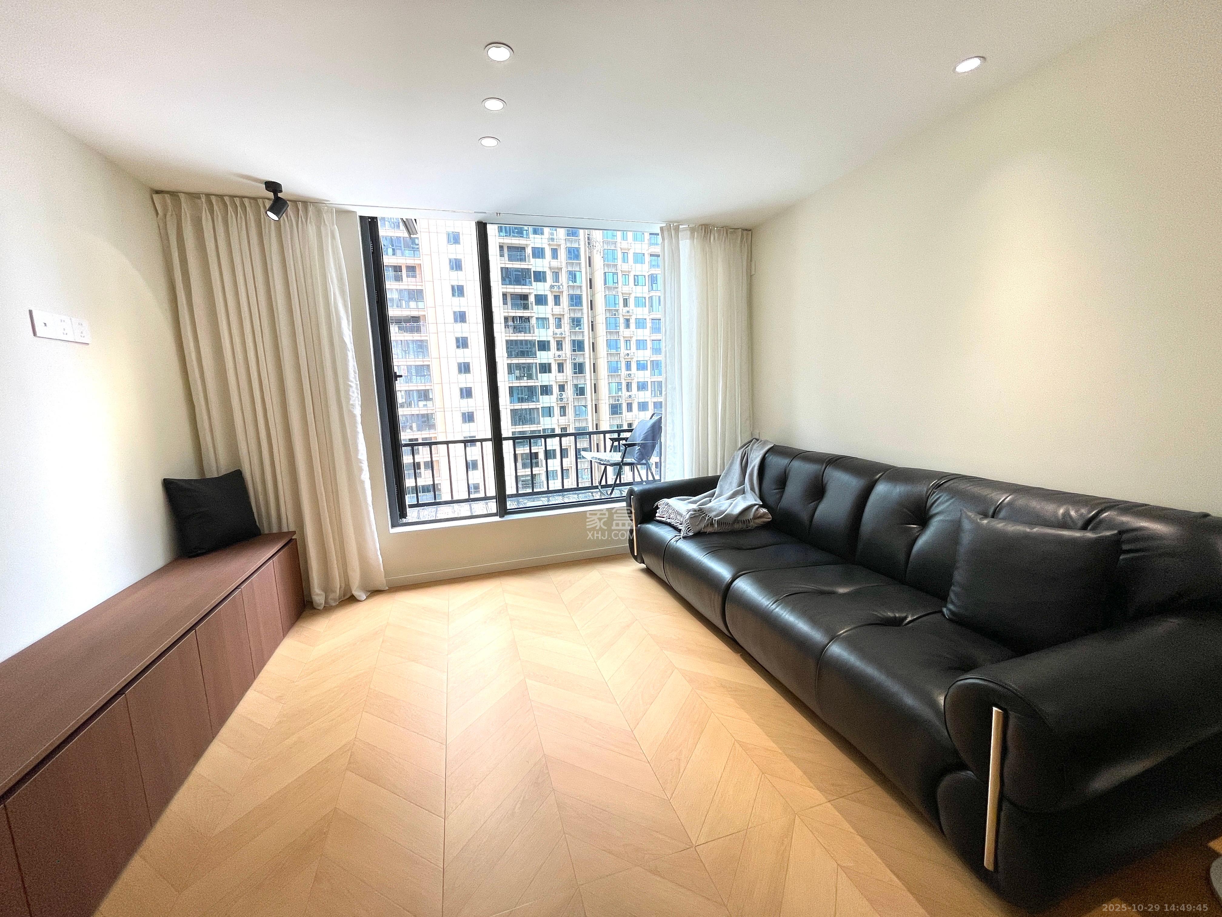 力高凤凰新天 2室1厅1卫 3000.0元/月 力高凤凰新天 2室1厅1卫 3000.0元/月室内图