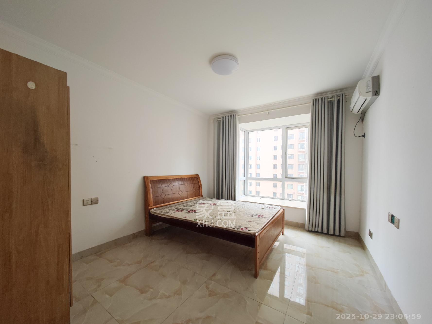 丽发新城  3室2厅1卫    105.0万 丽发新城  3室2厅1卫    105.0万卧室