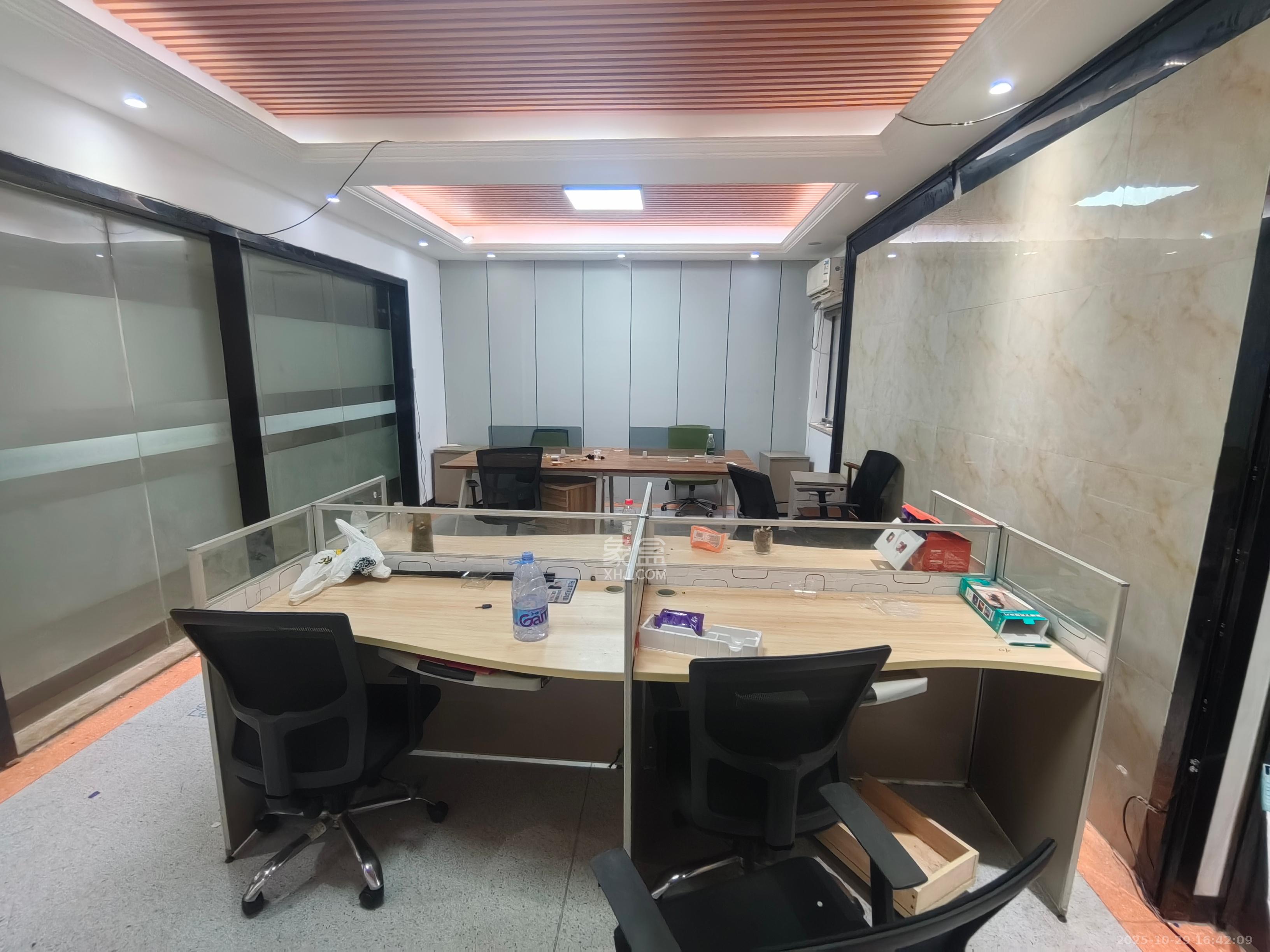 建安新商汇  1室1厅1卫    3500.0元/月 建安新商汇  1室1厅1卫    3500.0元/月室内图