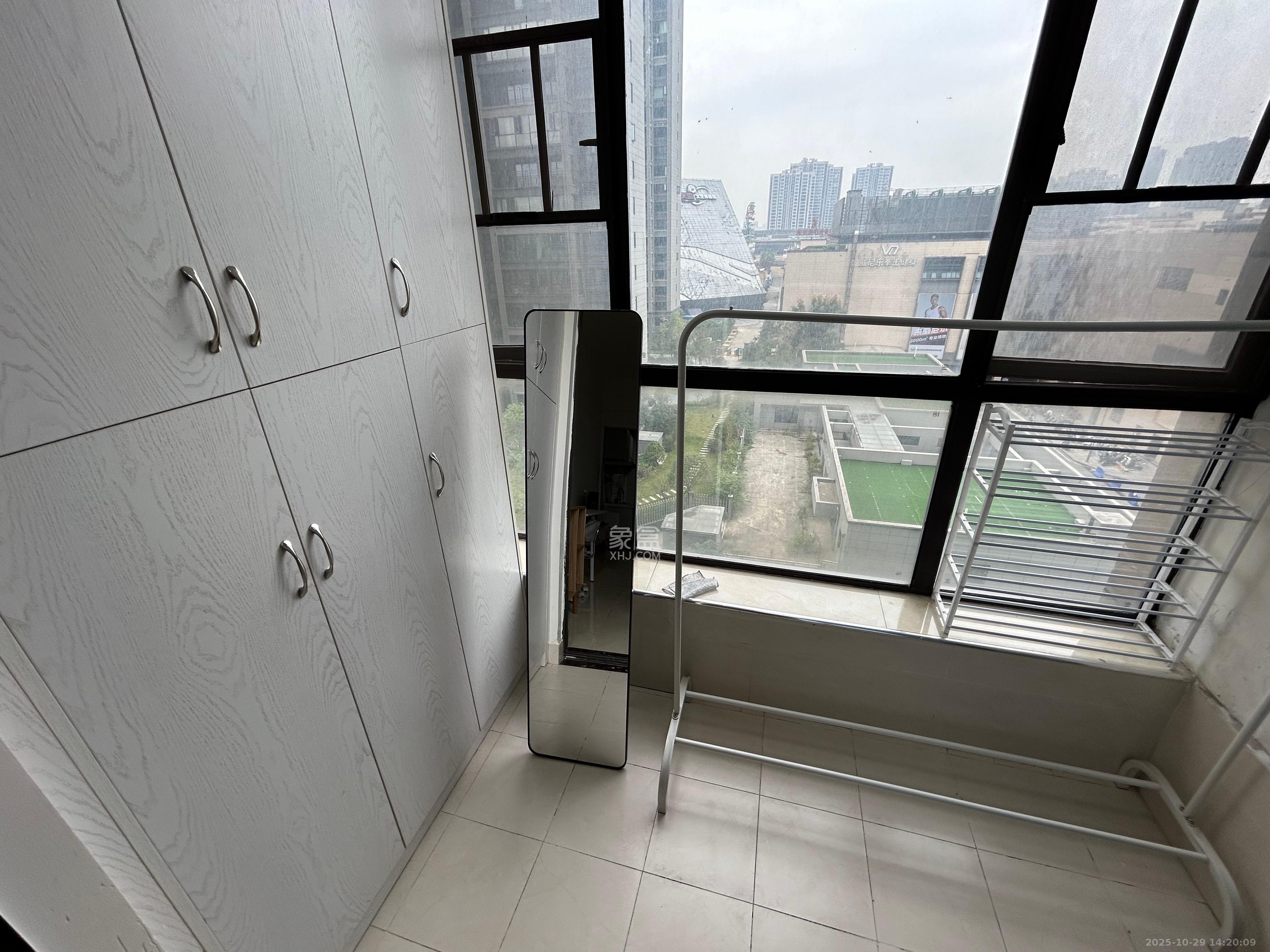 梅溪国际公寓（步步高新天地）  1室1厅1卫    1450.0元/月室内图