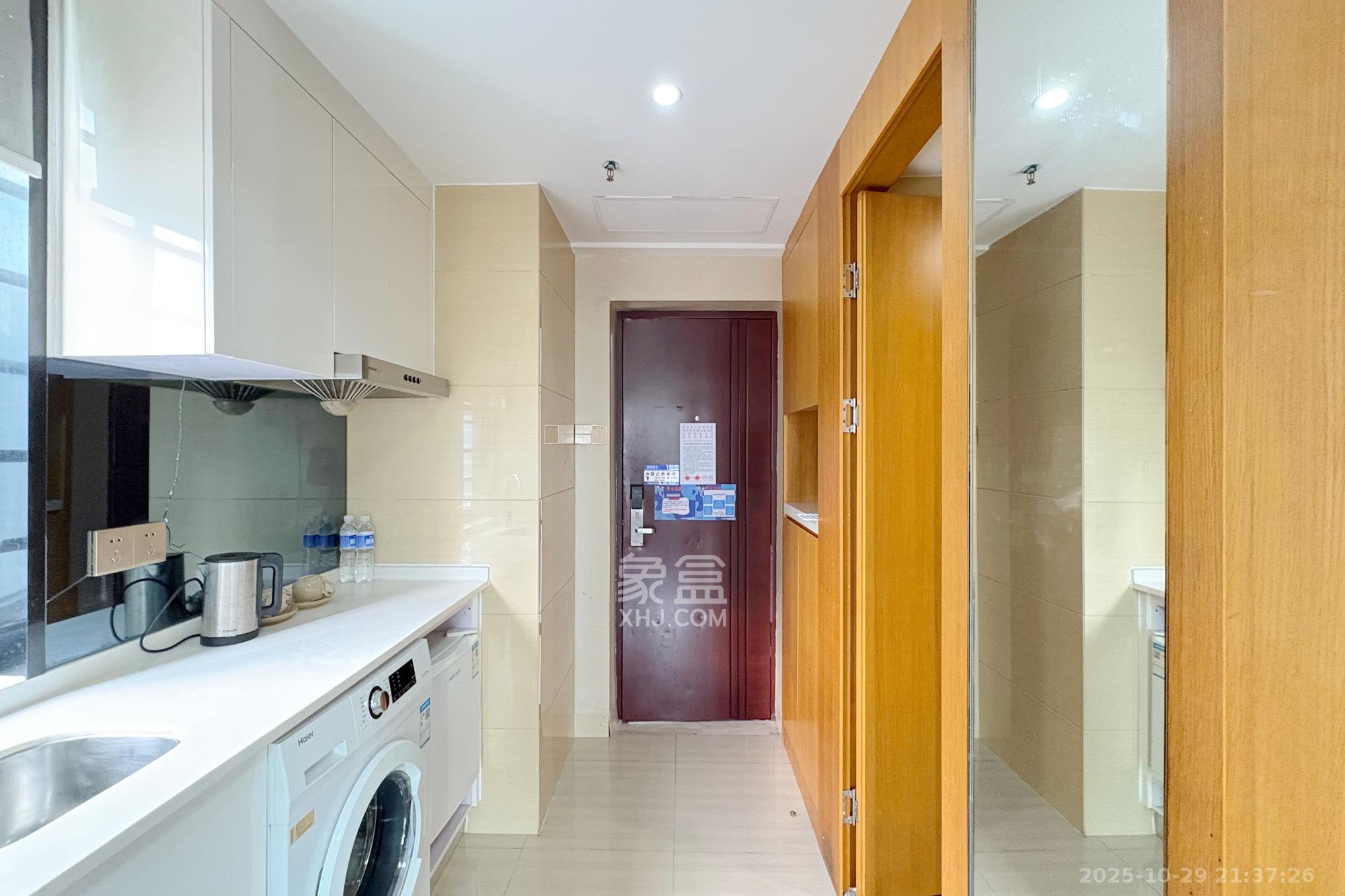 五一钻界  1室1厅1卫    50.0万厨房