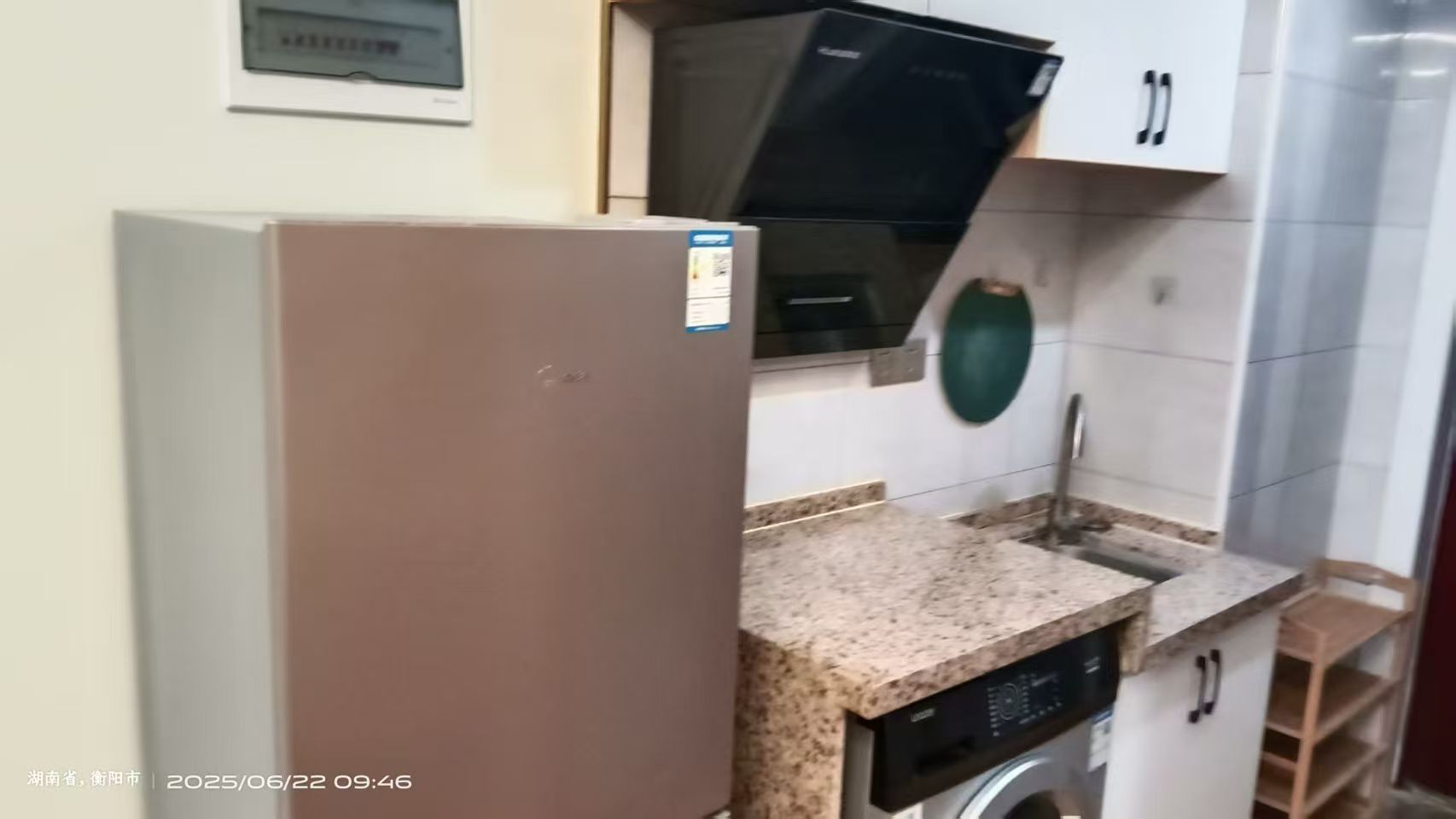 金钟大雁城  1室1厅1卫    1500.0元/月室内图