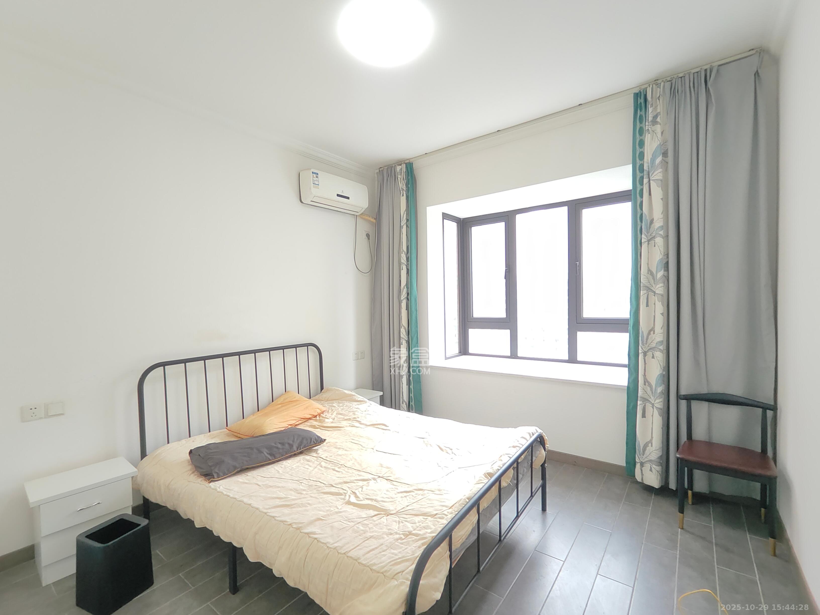 勤诚达境界城  4室2厅2卫    2500.0元/月 勤诚达境界城  4室2厅2卫    2500.0元/月室内图