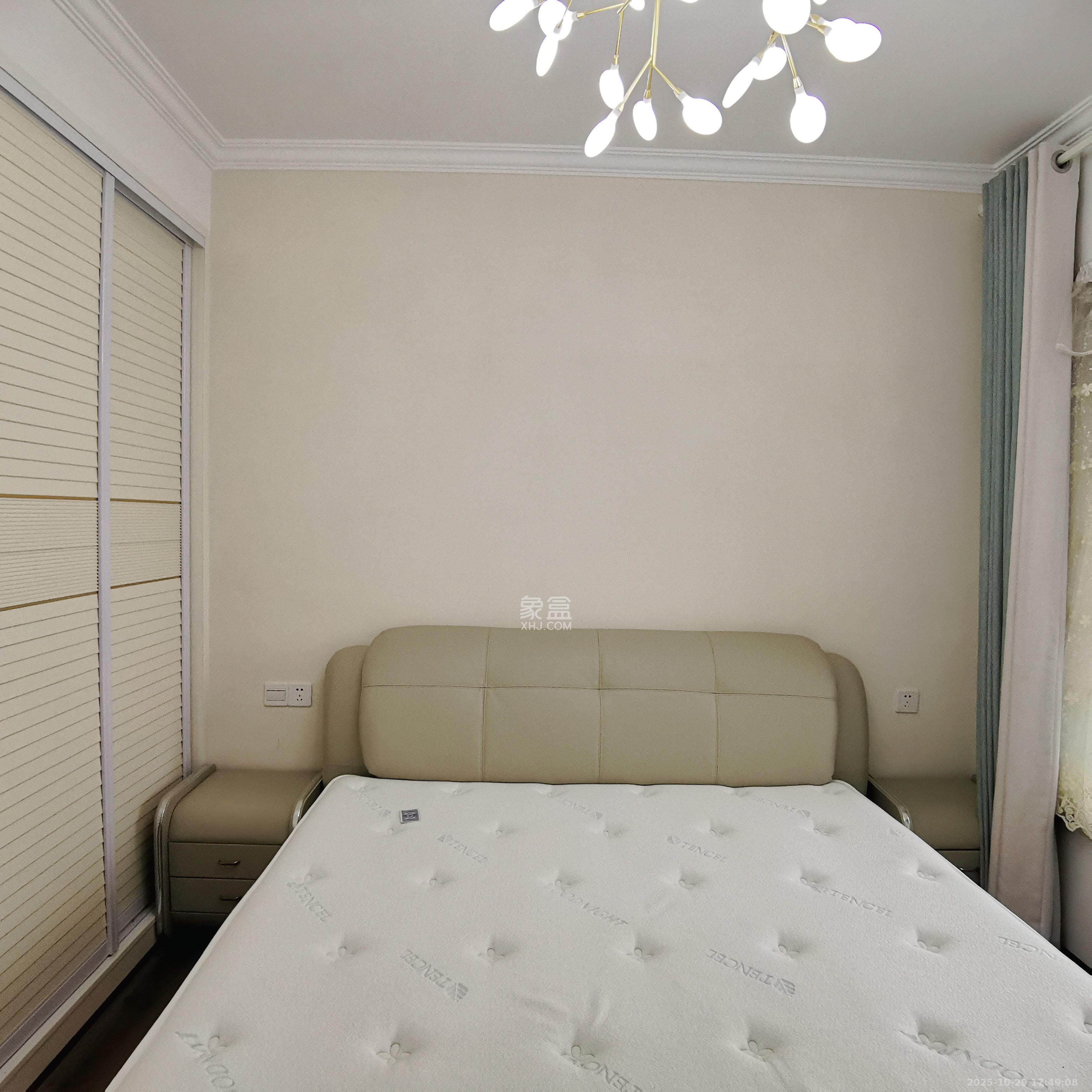 保利西海岸B区  3室2厅1卫    3500.0元/月 保利西海岸B区  3室2厅1卫    3500.0元/月室内图