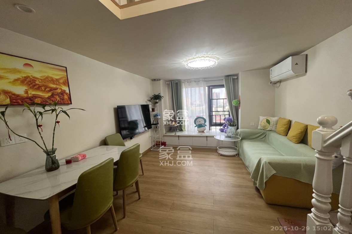 卓越江岸 2室1厅1卫 2600.0元/月 卓越江岸 2室1厅1卫 2600.0元/月室内图