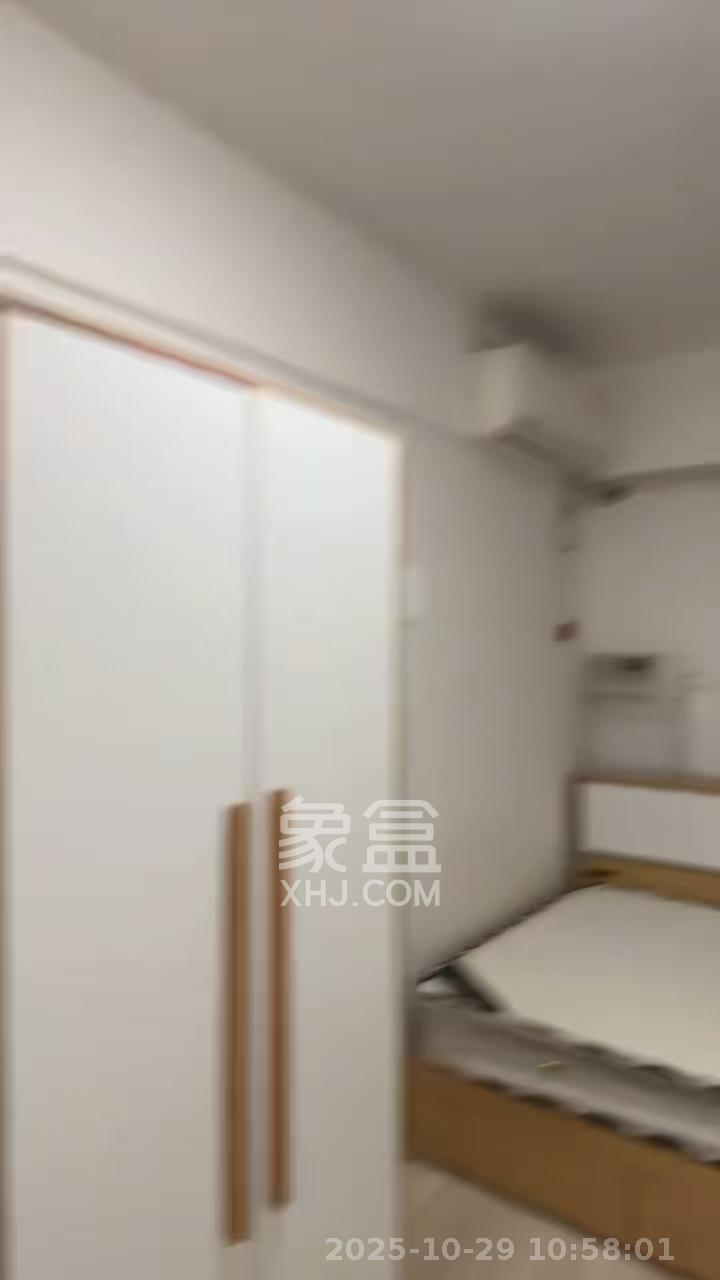 万科金域缇香  1室1厅1卫    1400.0元/月室内图