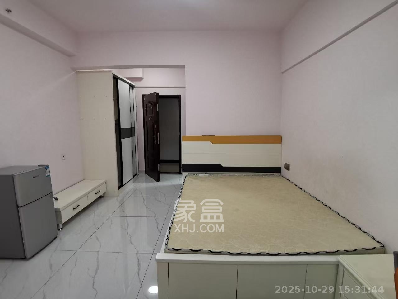 金房奥斯卡  1室1厅1卫    1100.0元/月 金房奥斯卡  1室1厅1卫    1100.0元/月室内图1