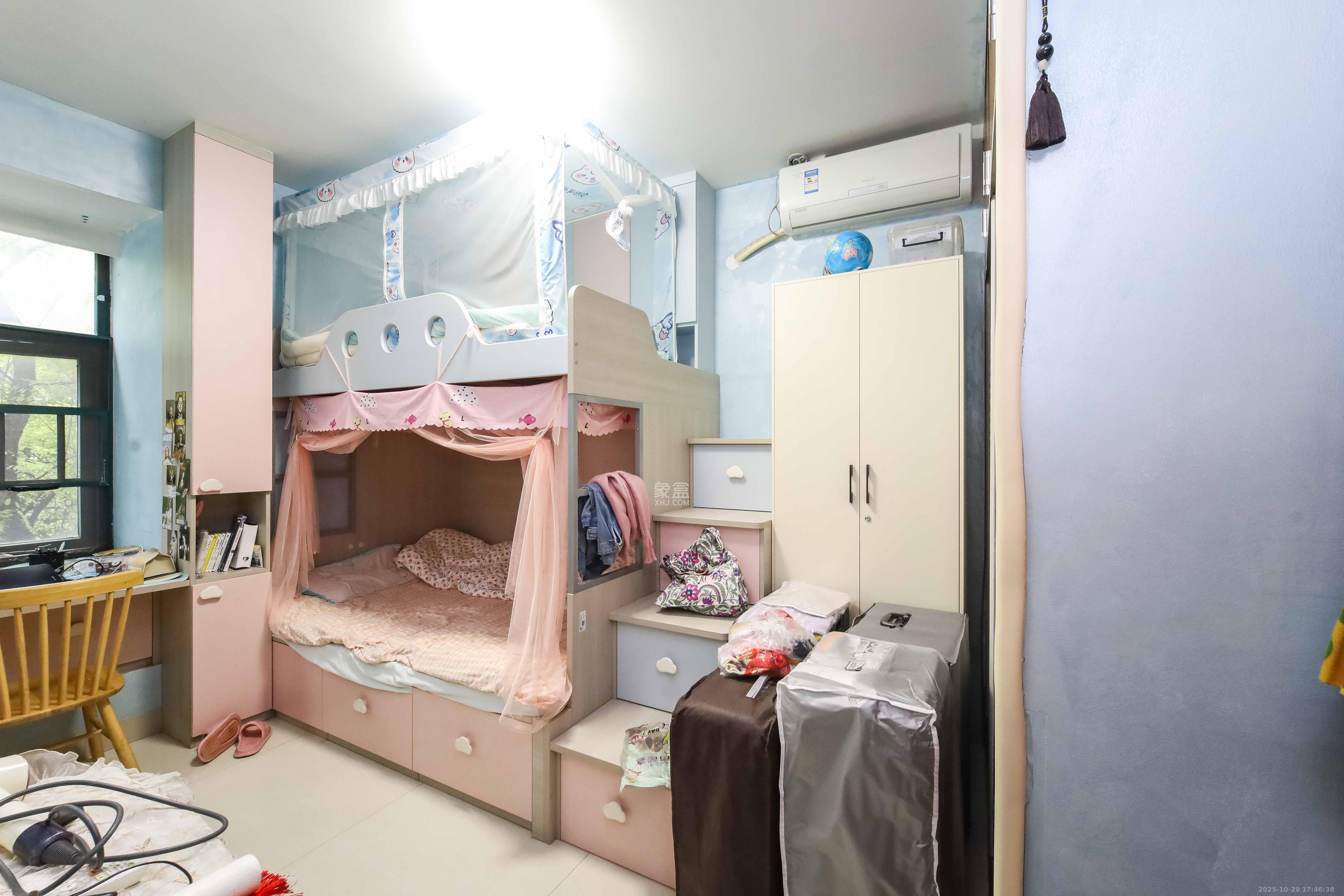 凯乐湘园 2室2厅1卫 64.0万 凯乐湘园 2室2厅1卫 64.0万卧室