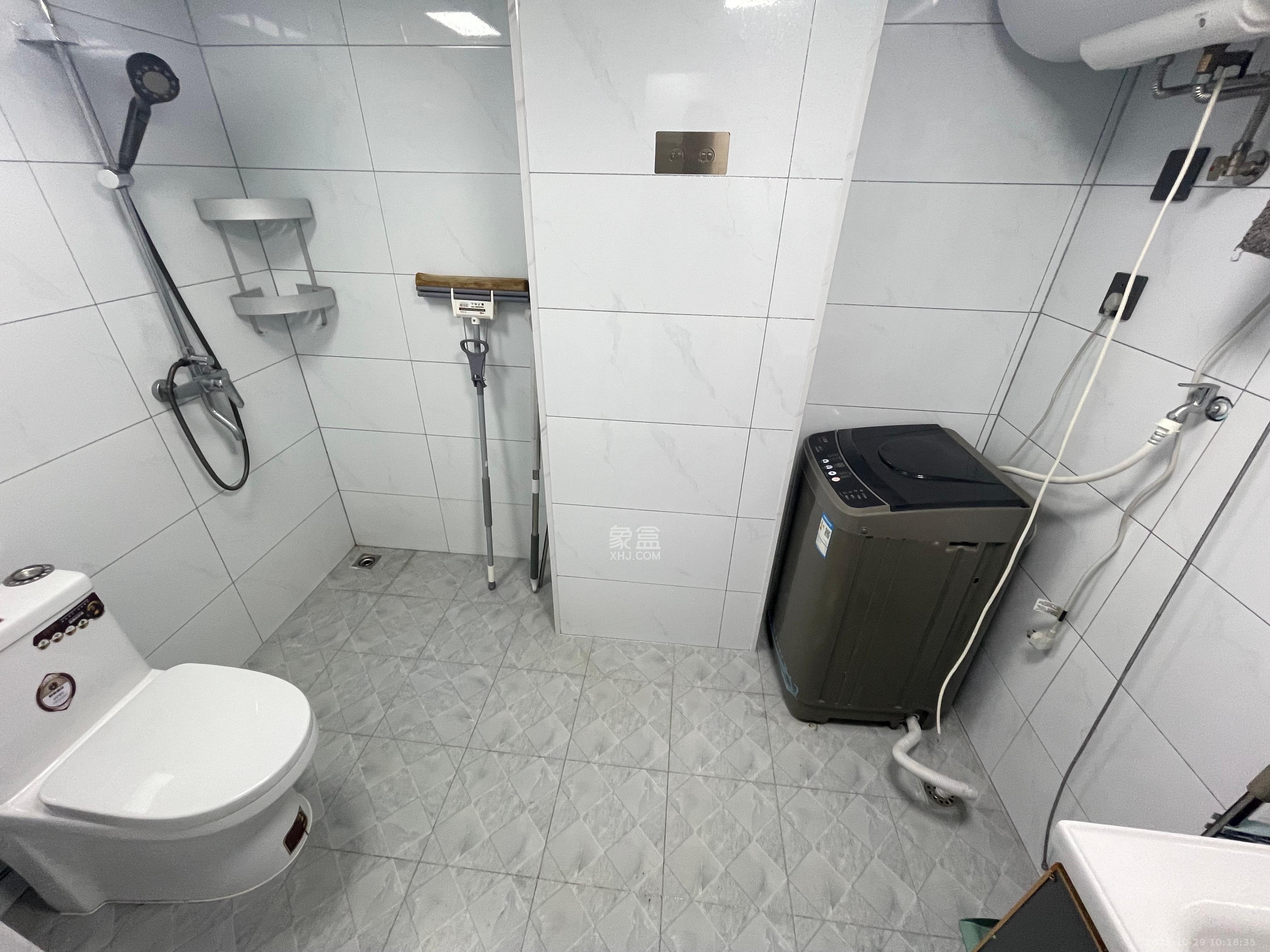 荣盛花语书苑  2室1厅1卫    2000.0元/月 荣盛花语书苑  2室1厅1卫    2000.0元/月室内图