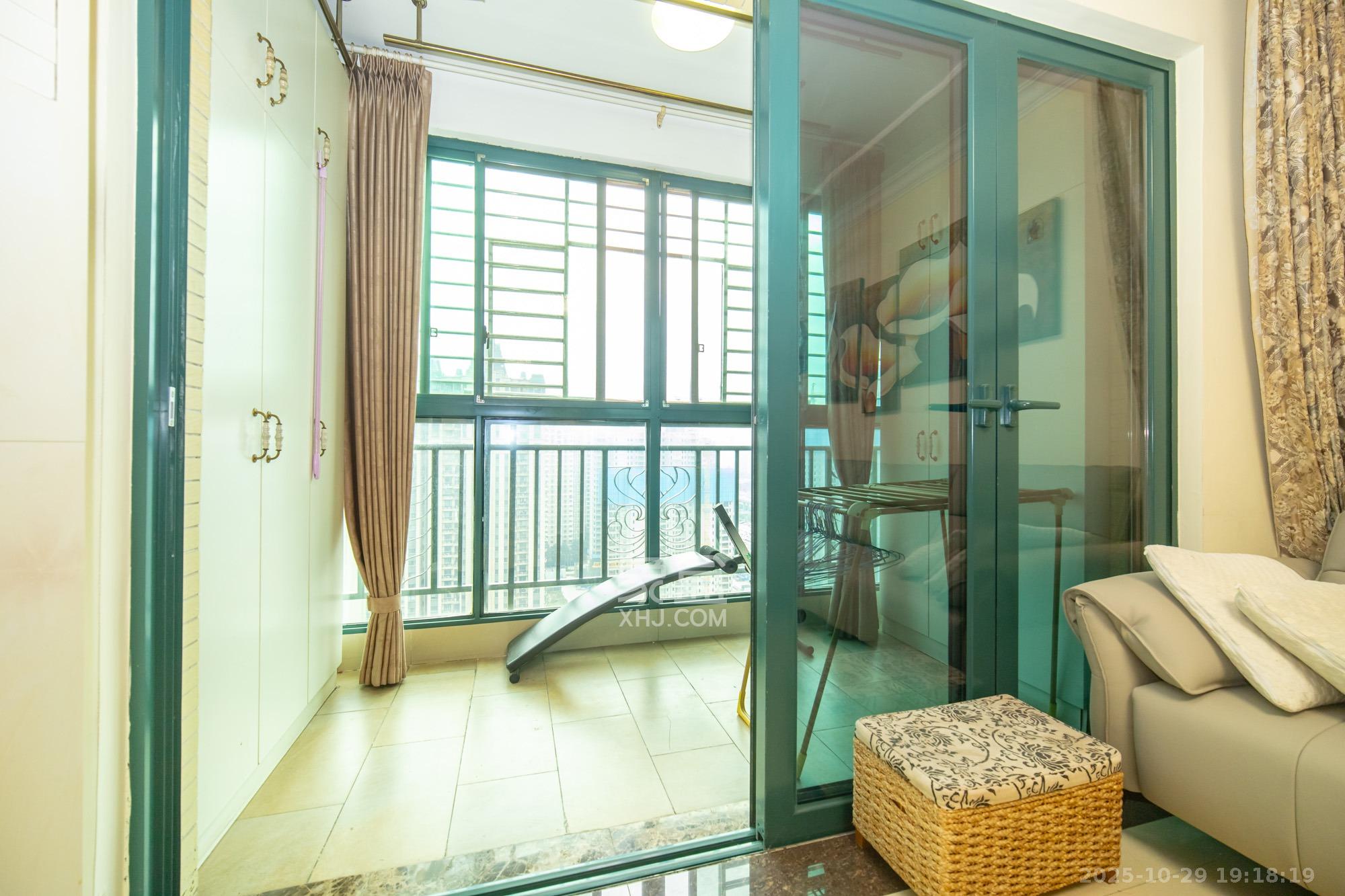 恒大雅苑 2室2厅1卫 86.0万 恒大雅苑 2室2厅1卫 86.0万阳台