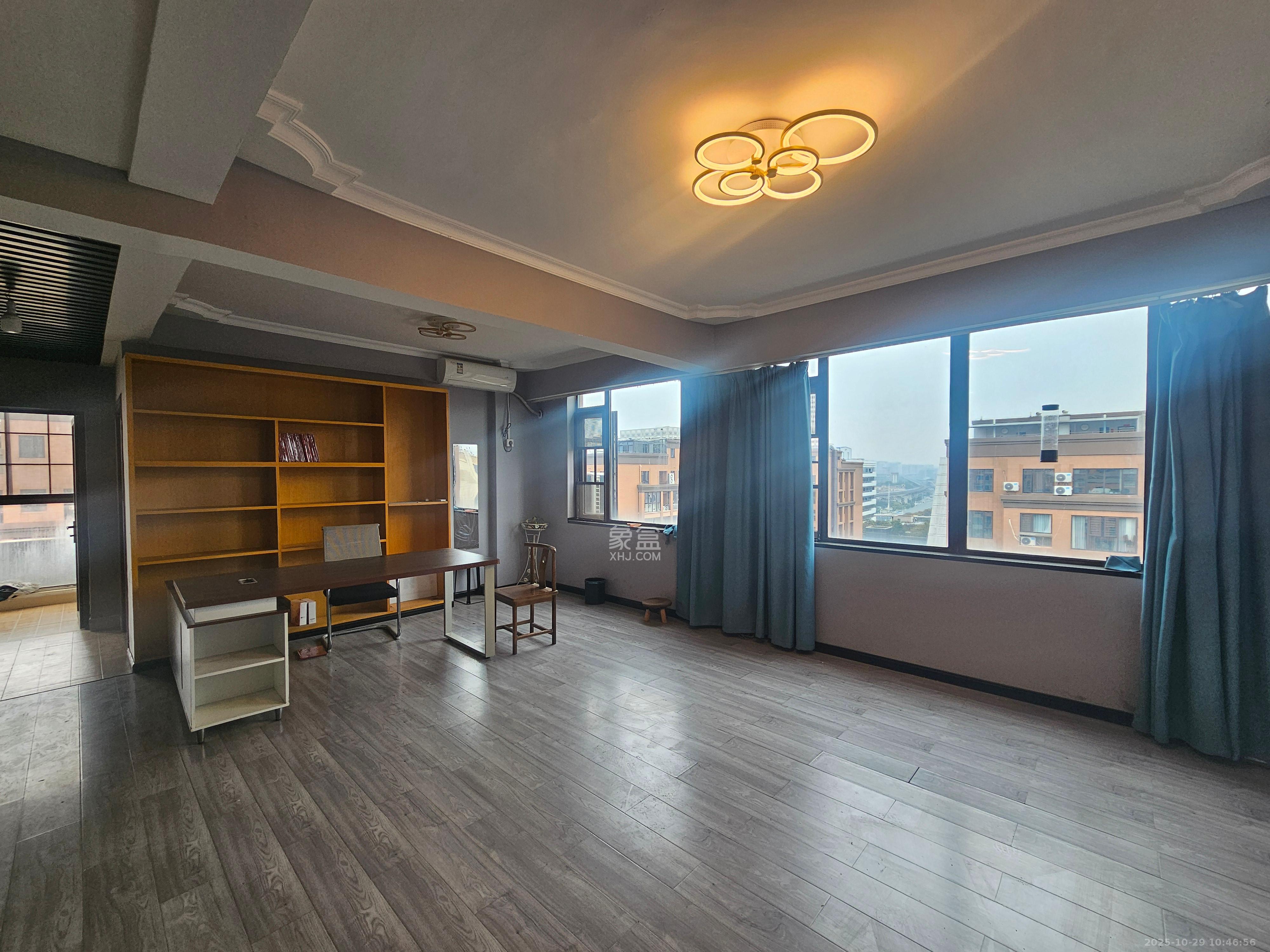 鑫远和城(一、二期)  4室2厅1卫    3800.0元/月 鑫远和城(一、二期)  4室2厅1卫    3800.0元/月室内图