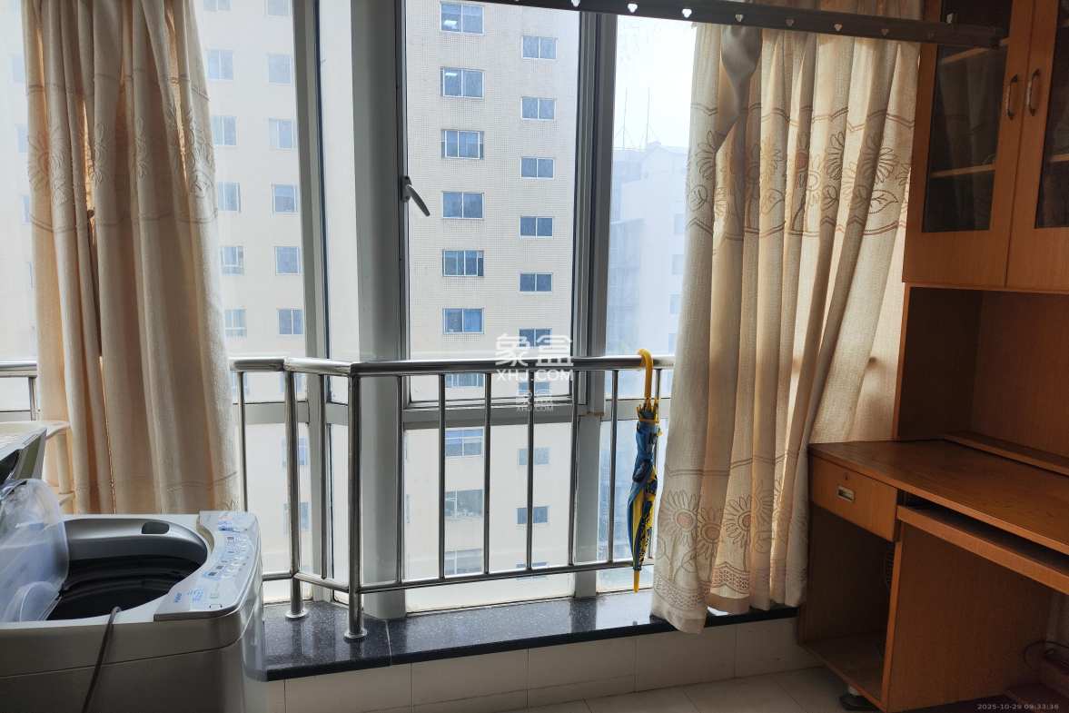 鹏程世家  1室1厅1卫    2400.0元/月 鹏程世家  1室1厅1卫    2400.0元/月室内图