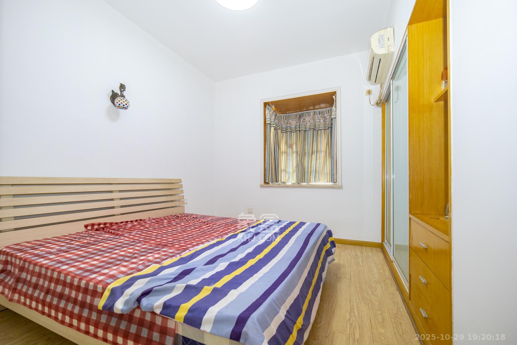 湘绣城  2室1厅1卫    36.0万 湘绣城  2室1厅1卫    36.0万卧室