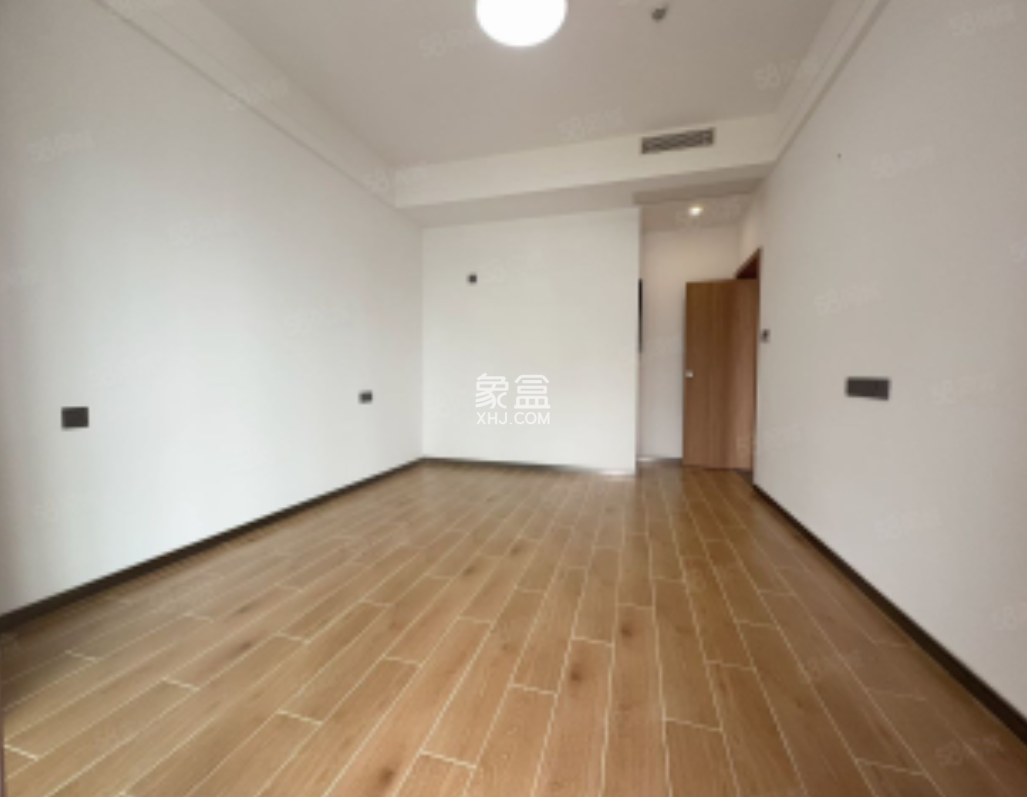 海航豪庭南苑  3室2厅2卫    5500.0元/月 海航豪庭南苑  3室2厅2卫    5500.0元/月室内图