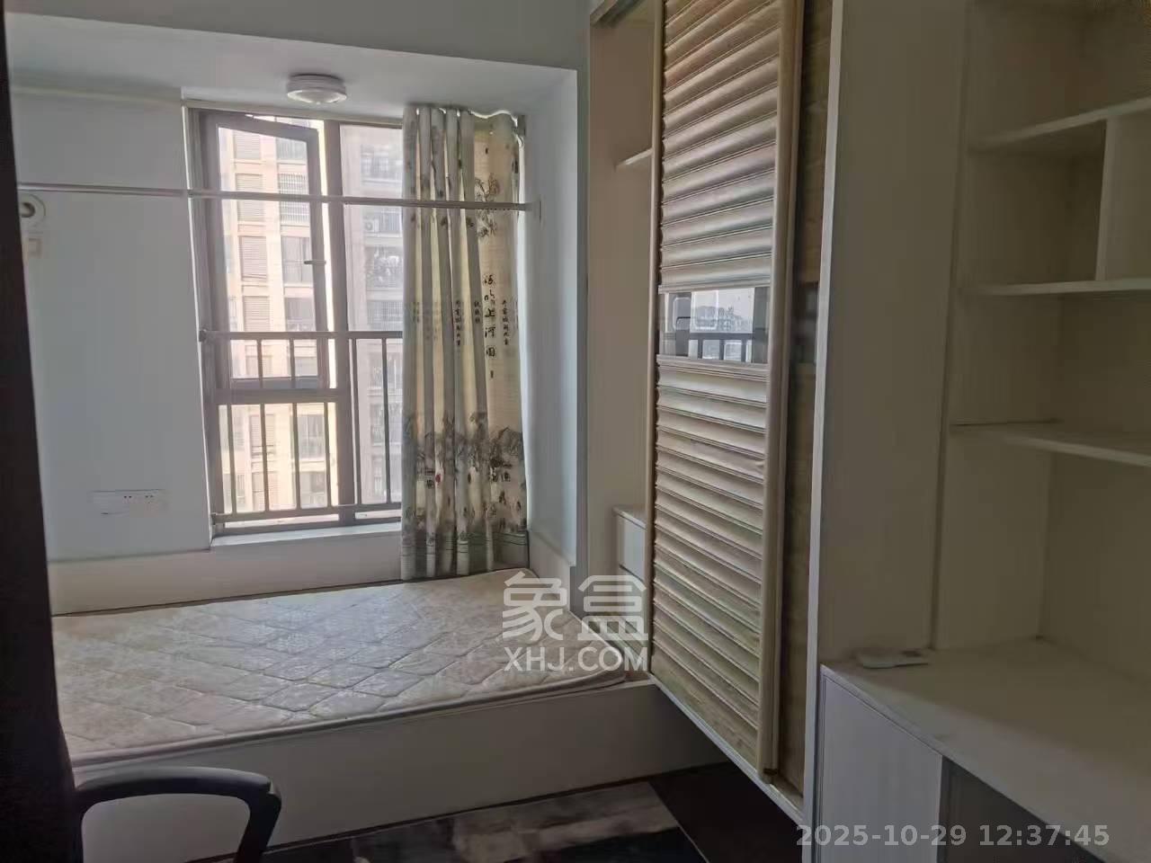 荣盛花语馨苑  1室2厅1卫    2600.0元/月室内图