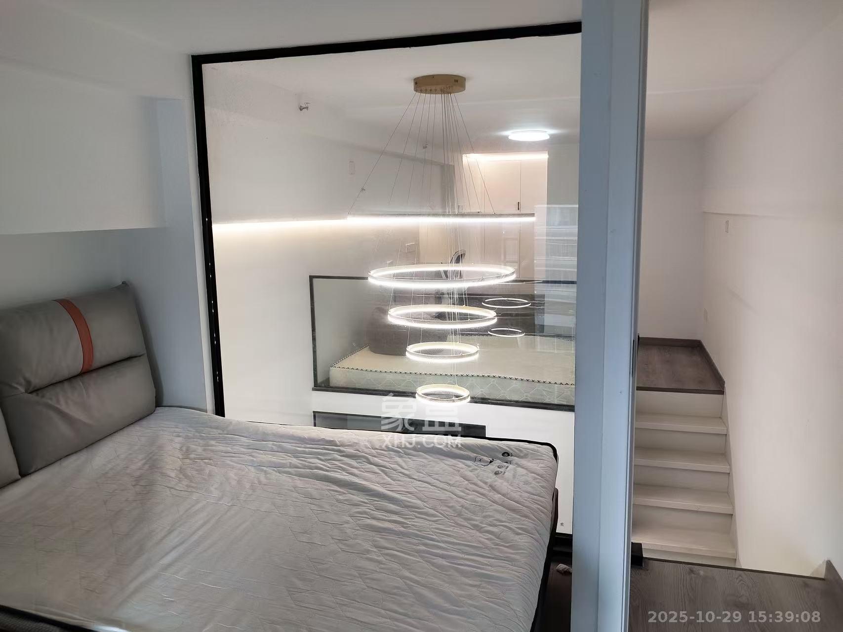 保利天禧EF区  2室1厅1卫    2800.0元/月室内图