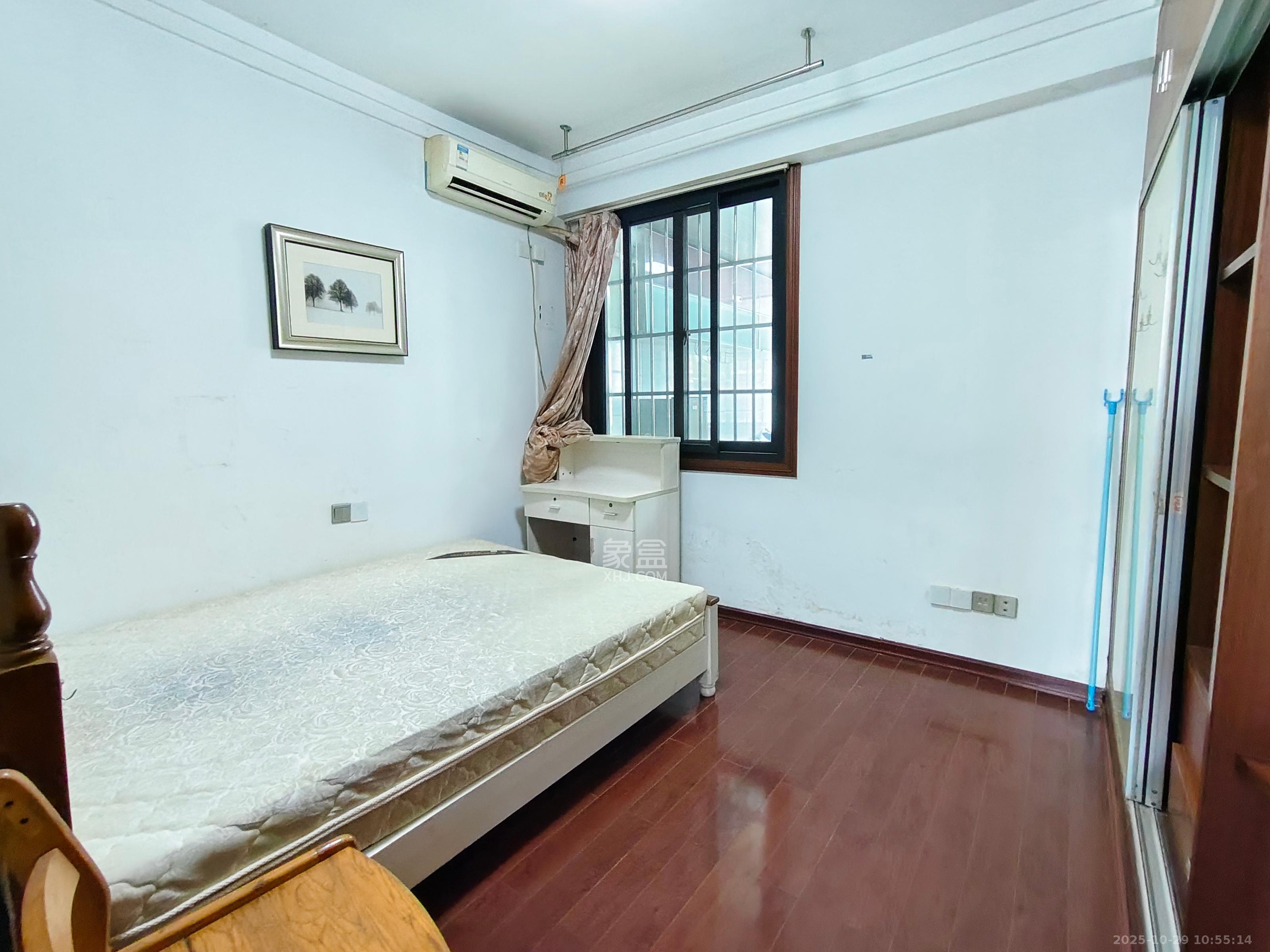 浏阳河畔家园  7室2厅2卫    3700.0元/月室内图